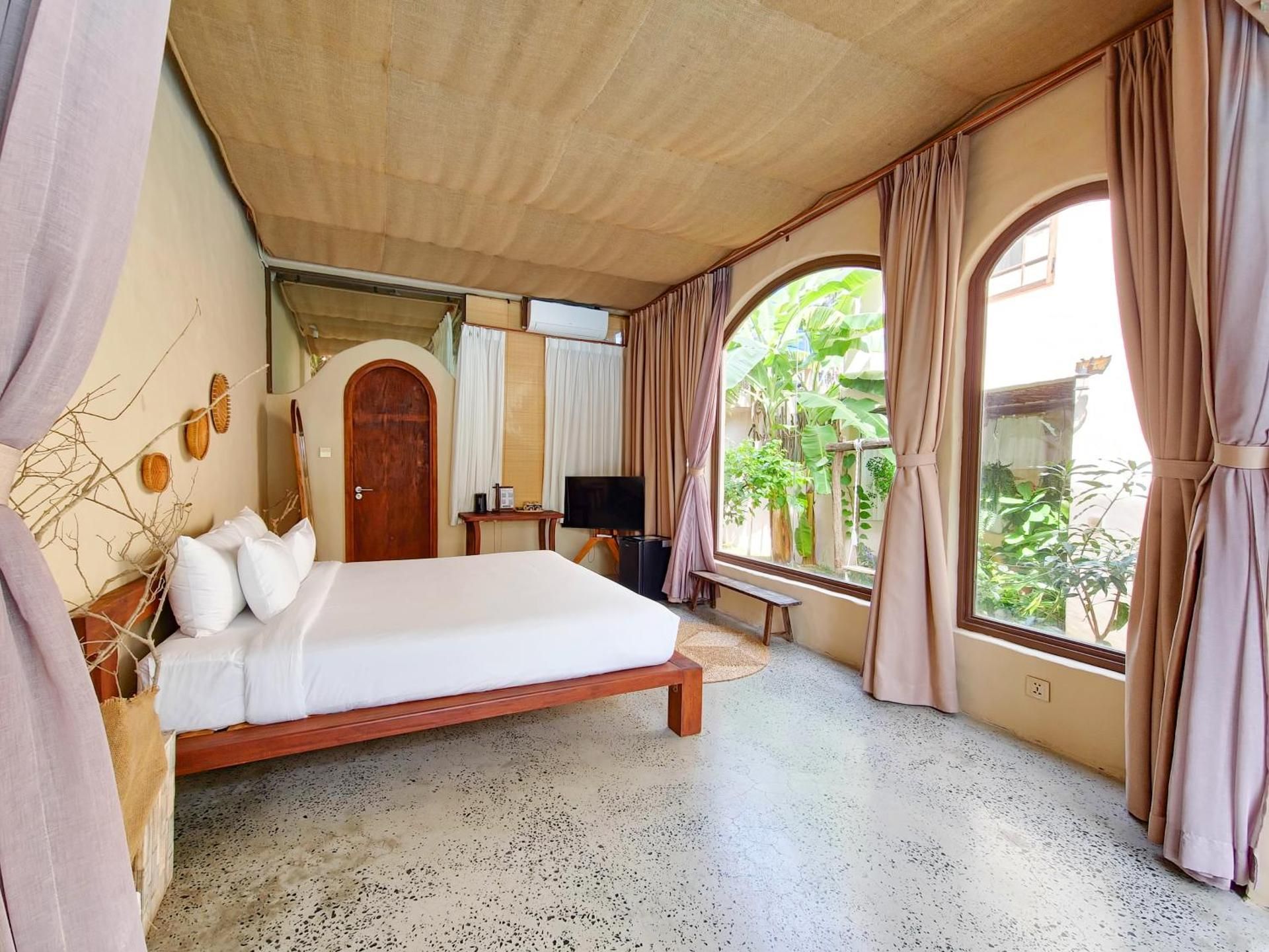 Deluxe Double Room with Bath