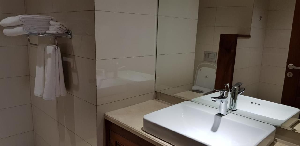 Deluxe Double or Twin Room with City View