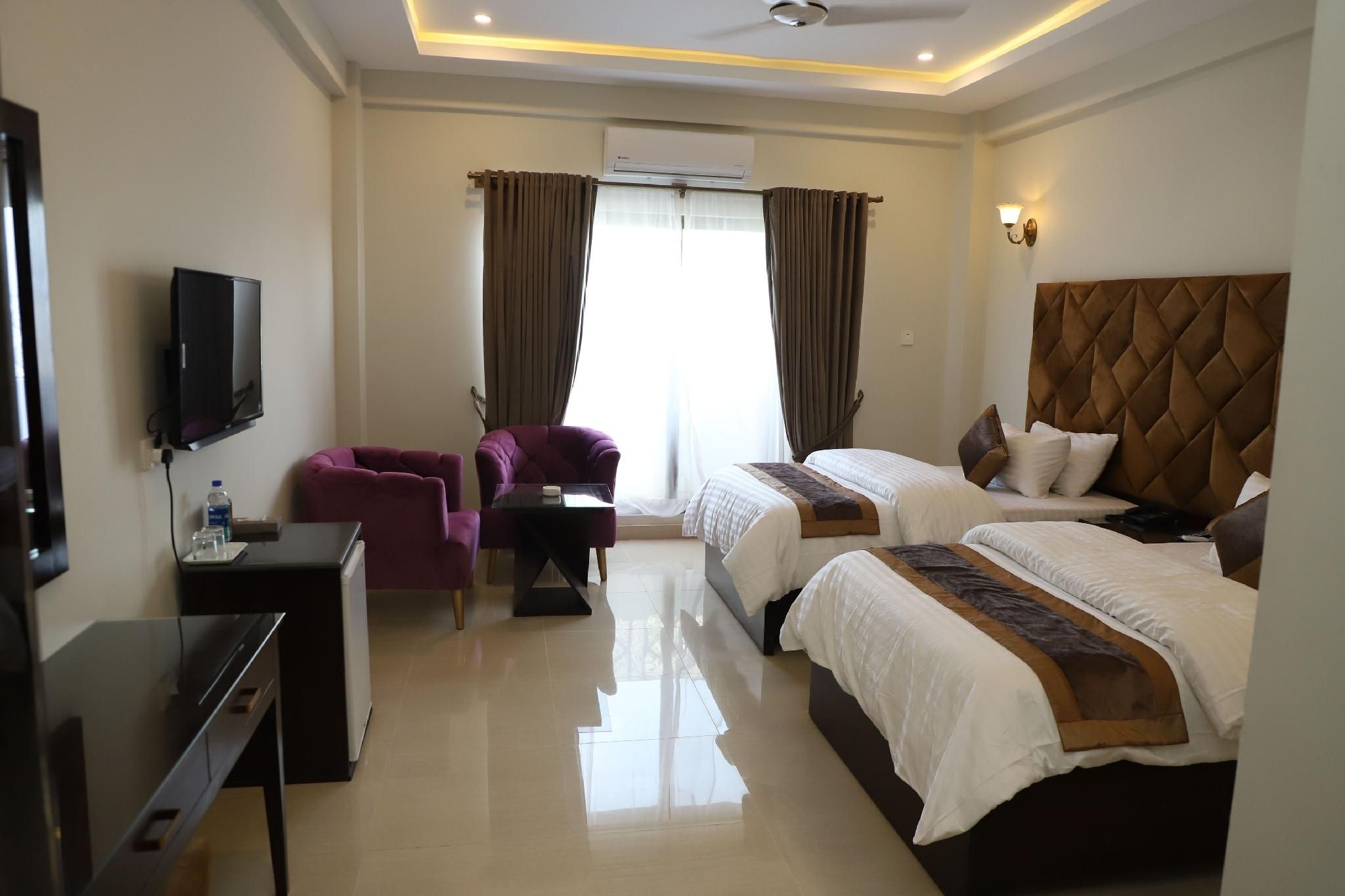 Deluxe Twin Room
