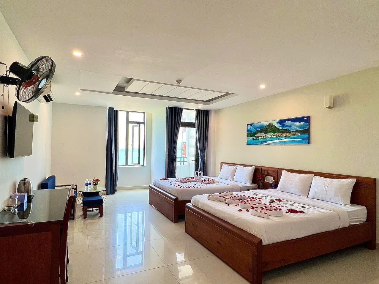 Quadruple Room with Balcony