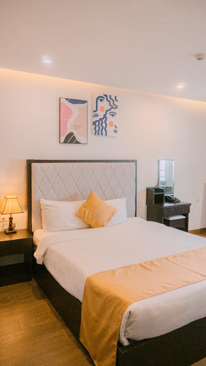 Horizon Front Beach Hotel Danang						 Superior Queen Room