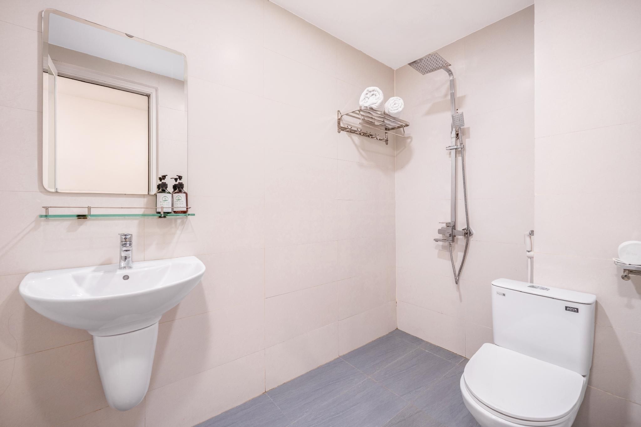1-Bedroom Apartment - Non-Smoking