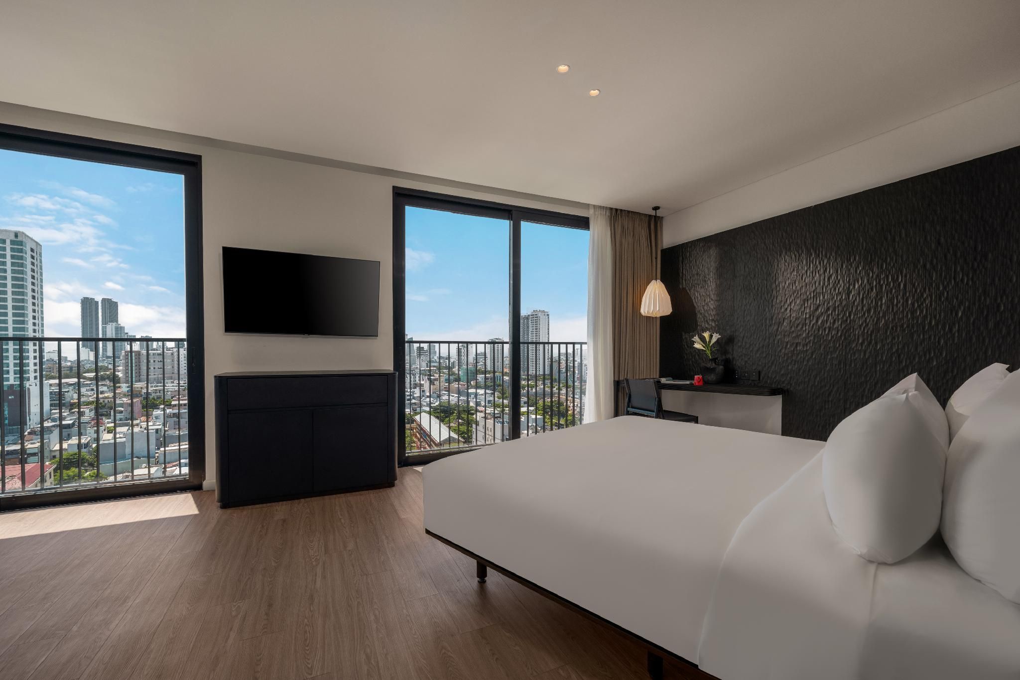 Senior Executive Suite