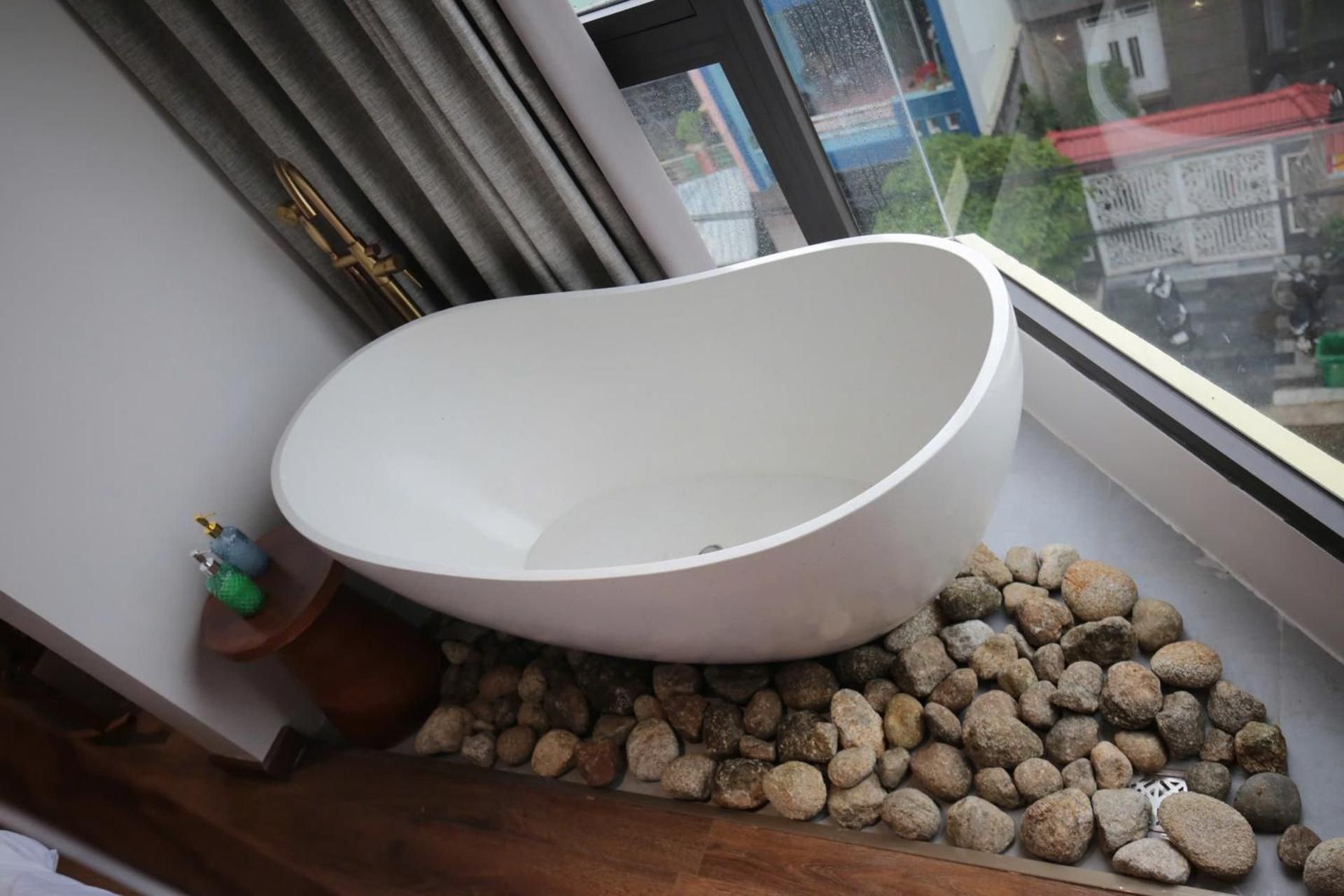 Studio with Spa Bath