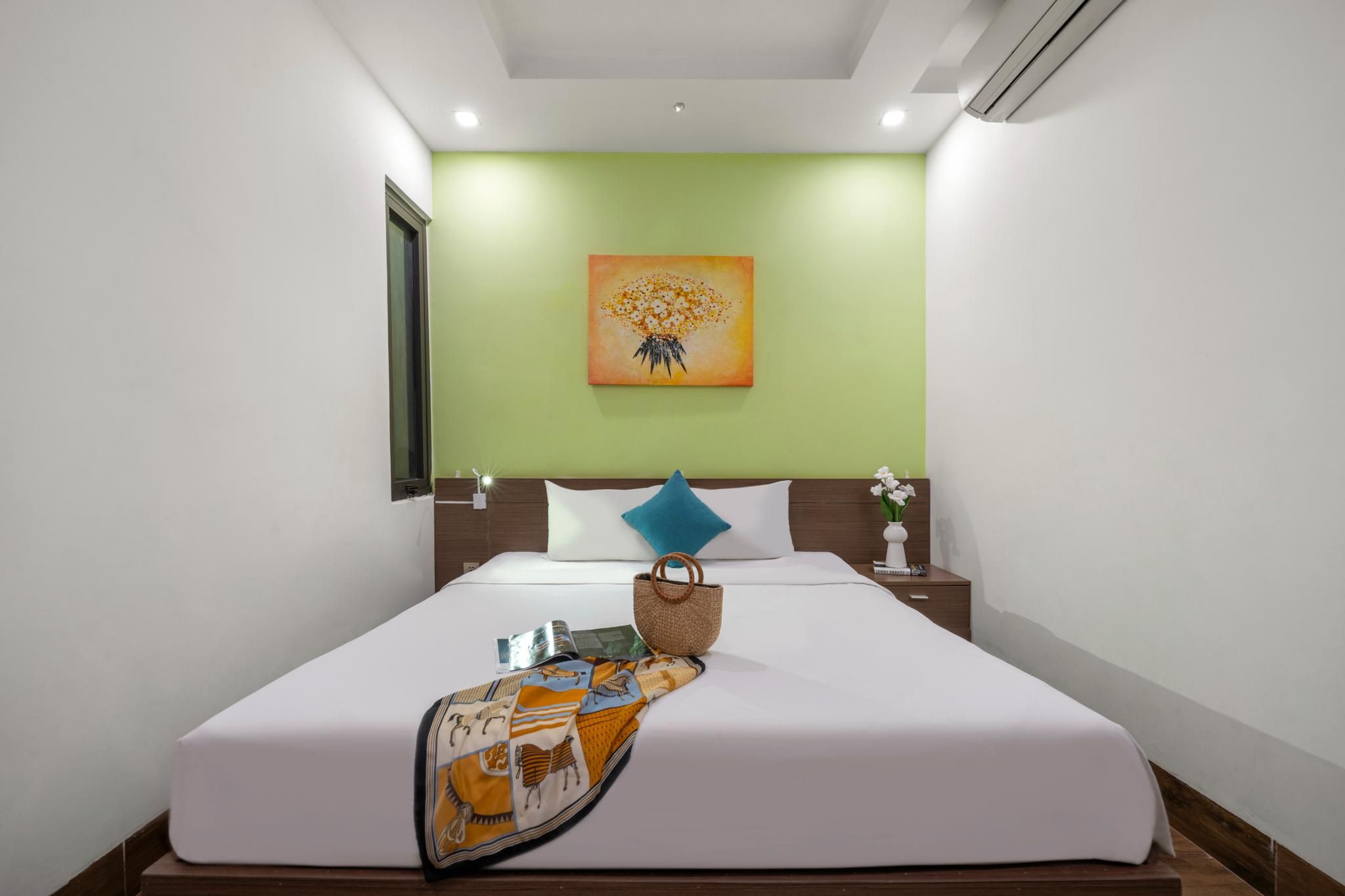 No Window - Superior Room