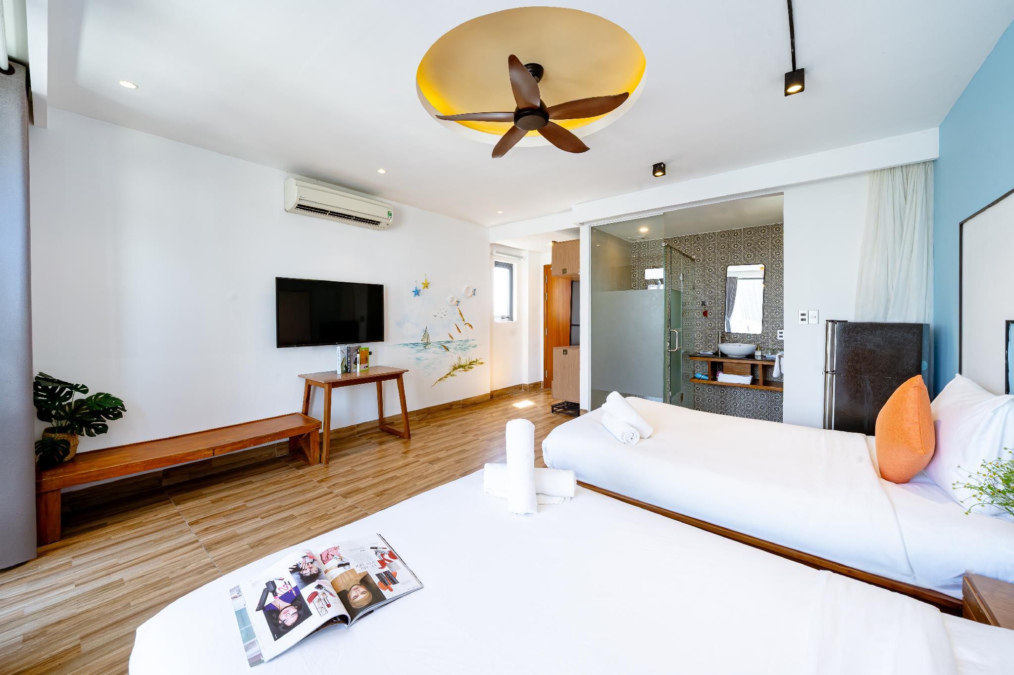 Triple Room