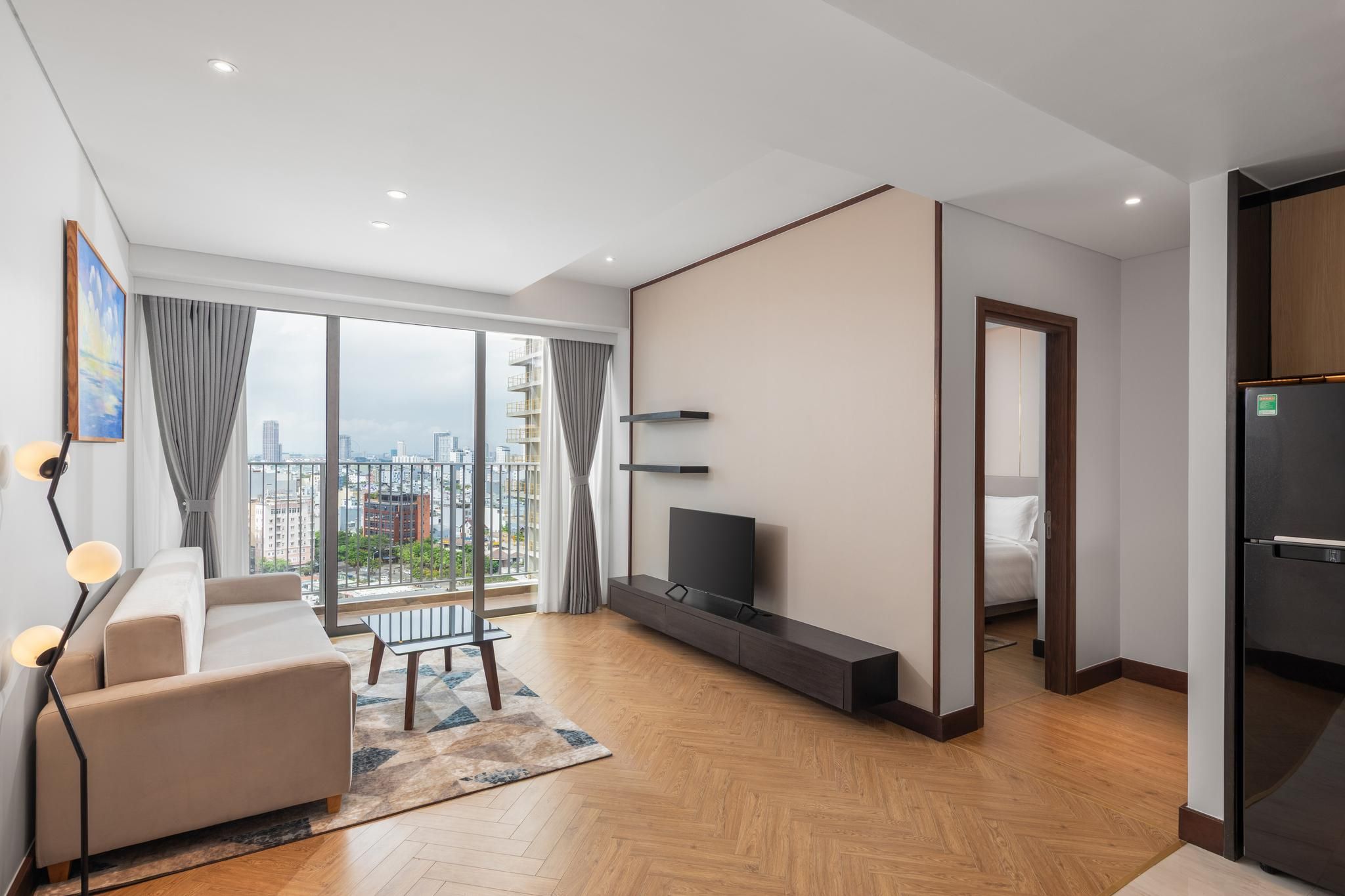 1 Bedroom, Deluxe Family Suite, Partial Ocean View, 1 King Bed