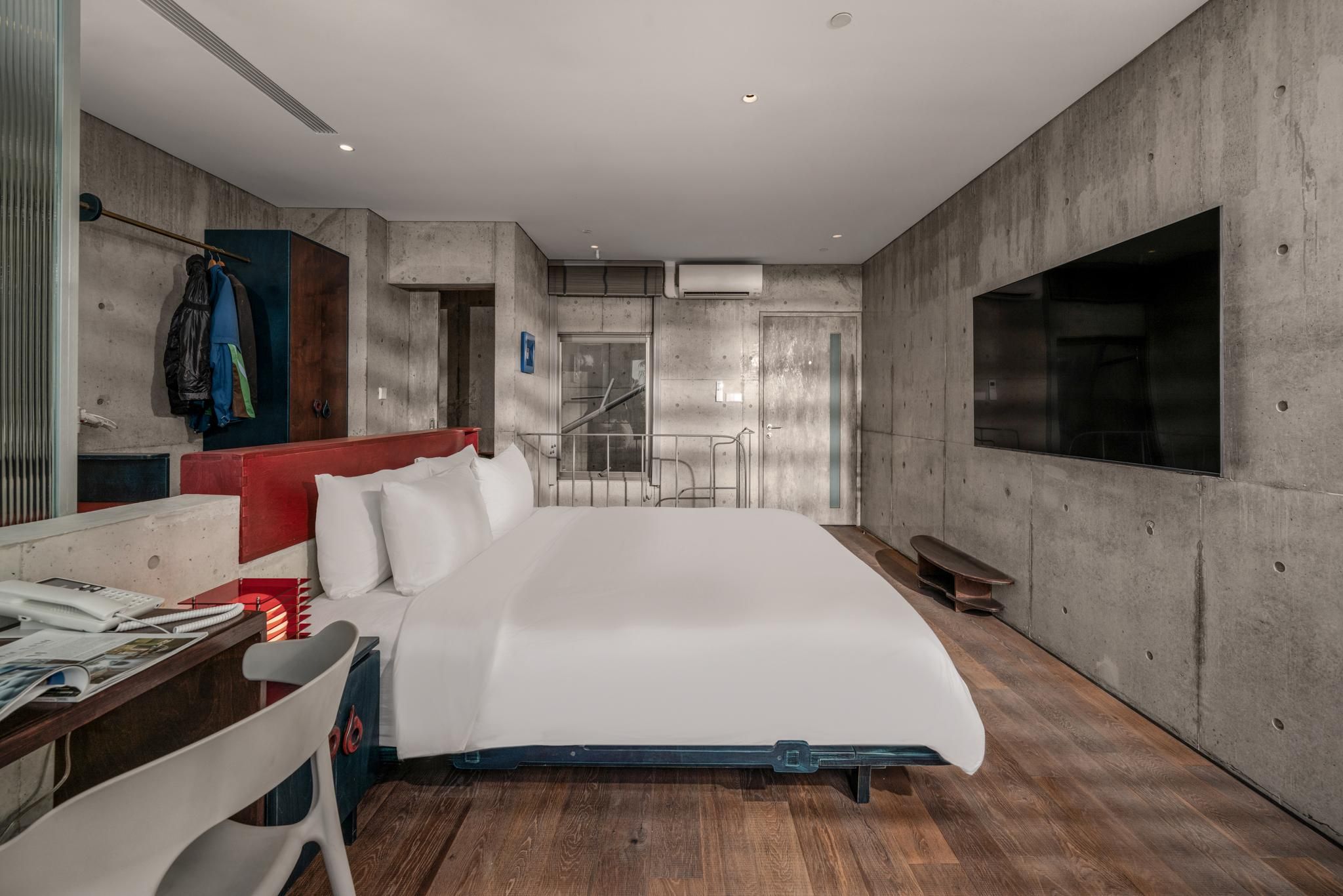 1-Bedroom Apartment with City View
