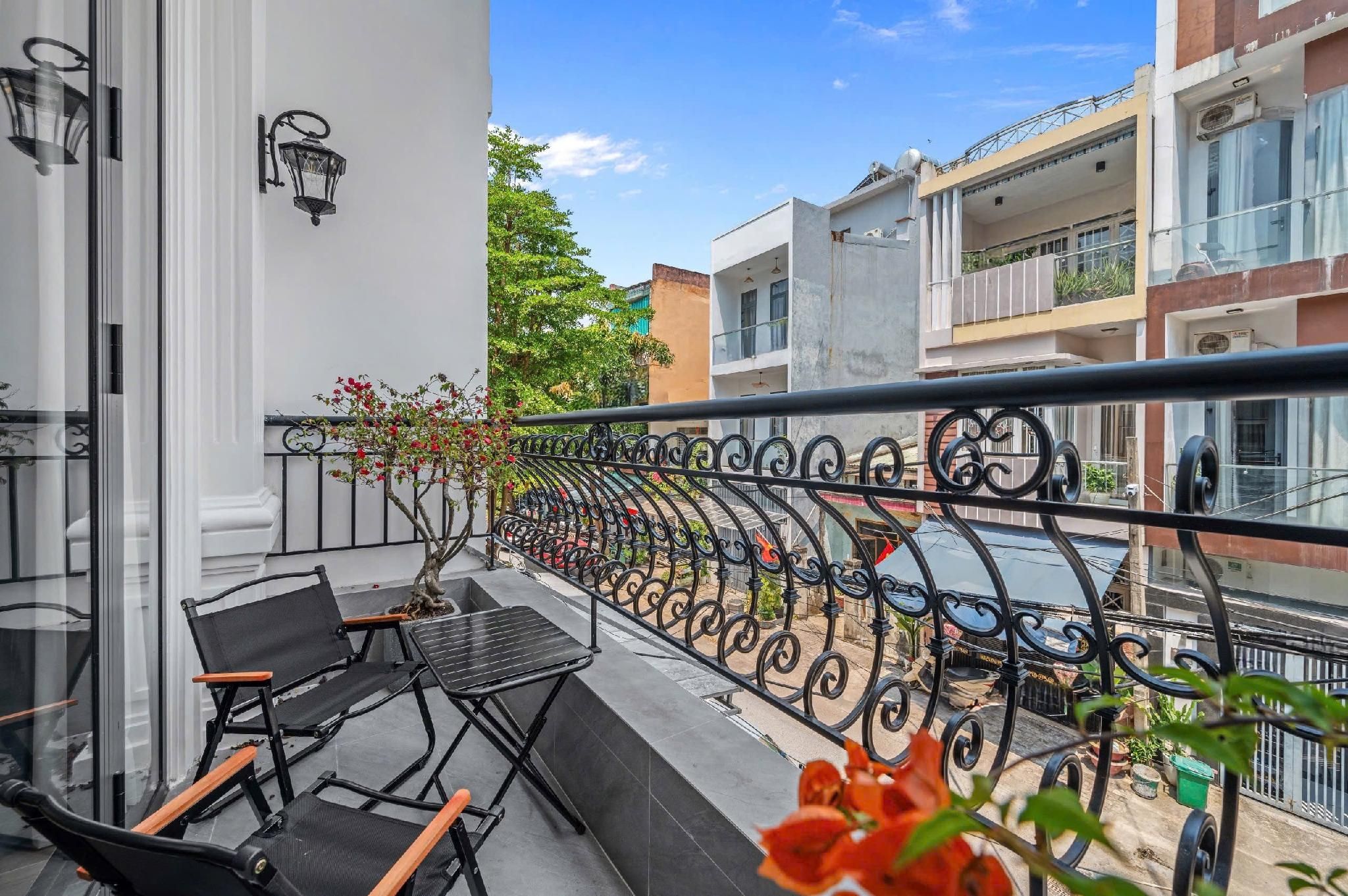 Deluxe Balcony