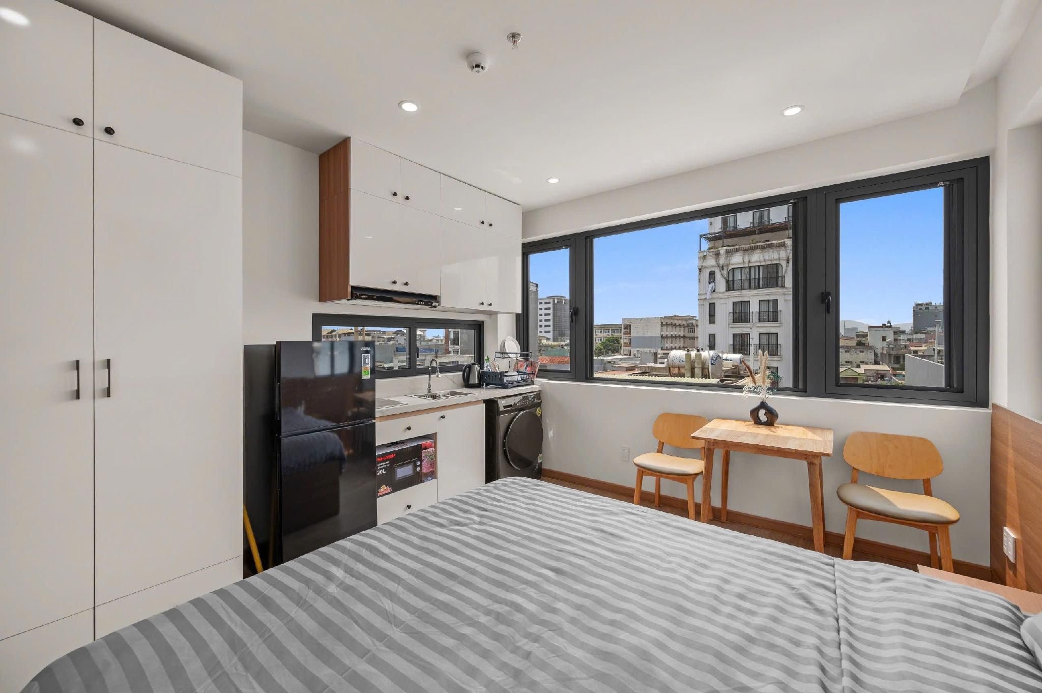 Studio Apartment
