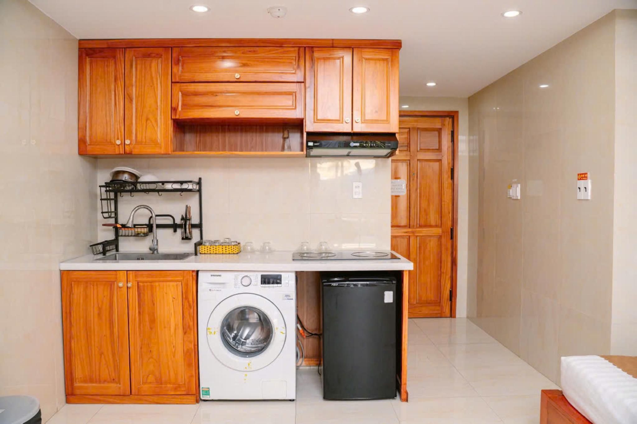 One-Bedroom Apartment Suite with Balcony