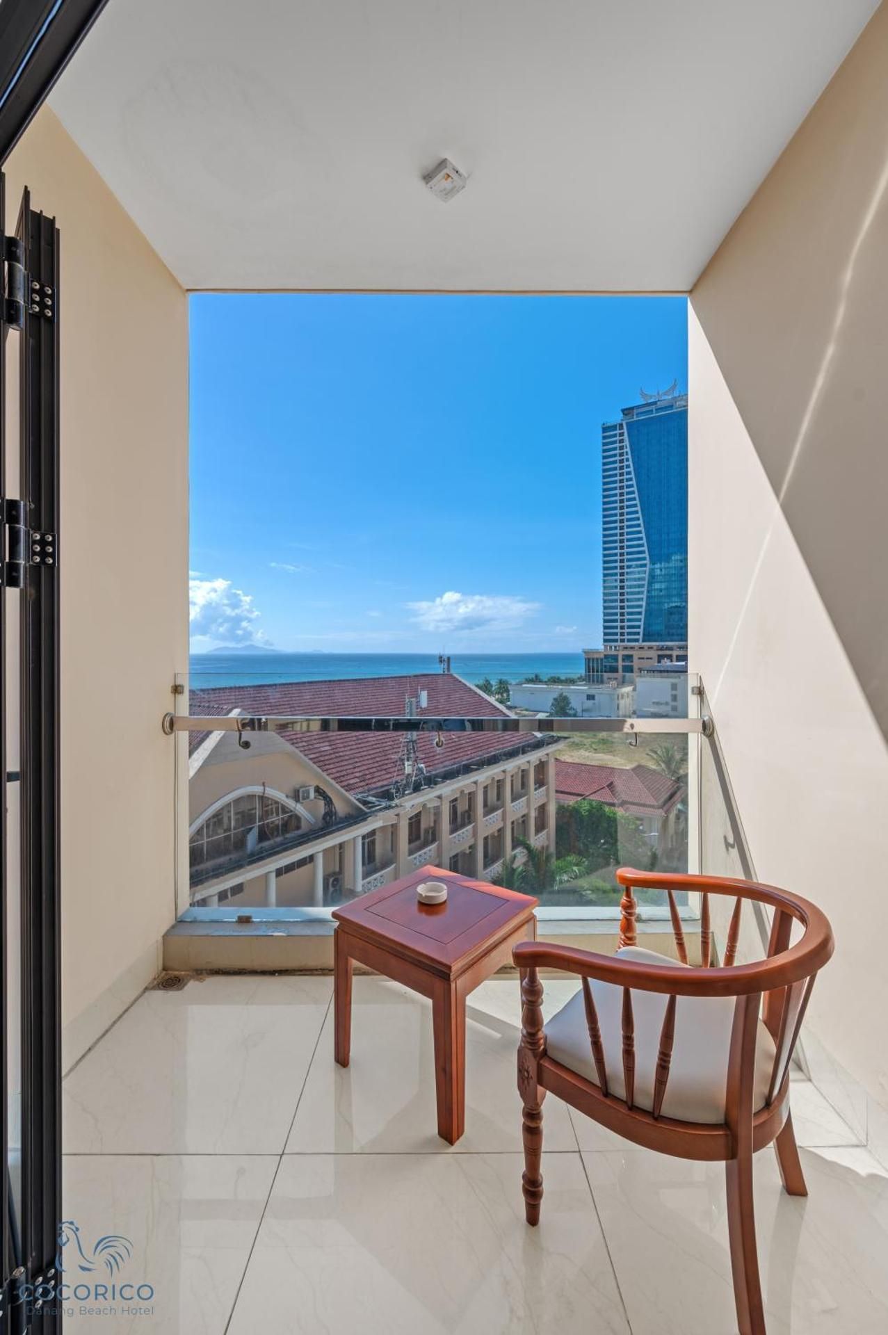 Cocorico Da Nang Beach Hotel Deluxe Double Sea View 2