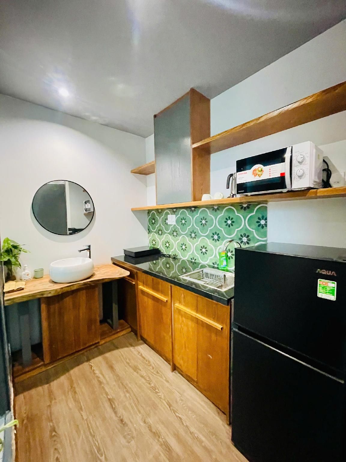 One Bedroom Apartment with Balcony