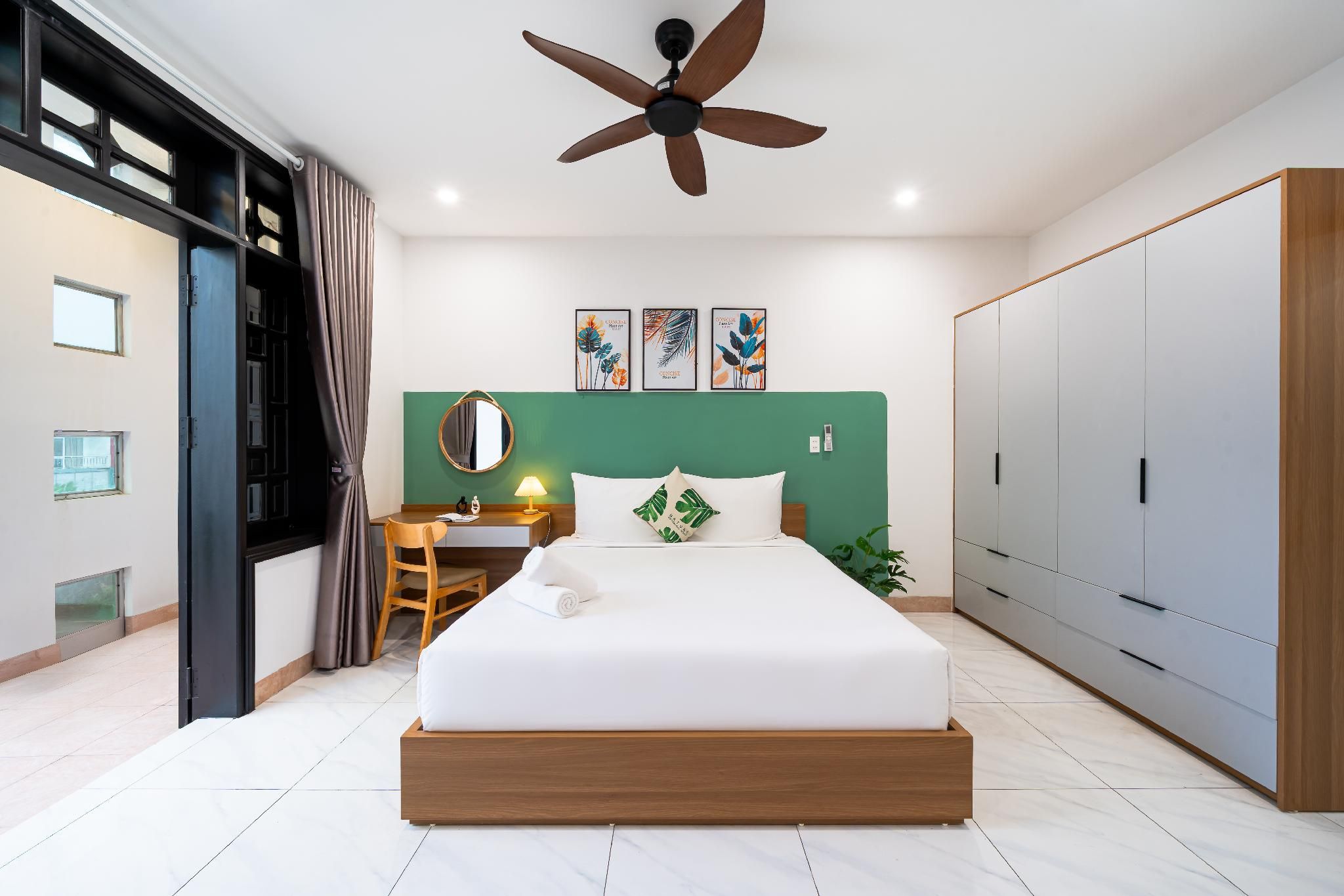 Deluxe One Bedroom Apartment