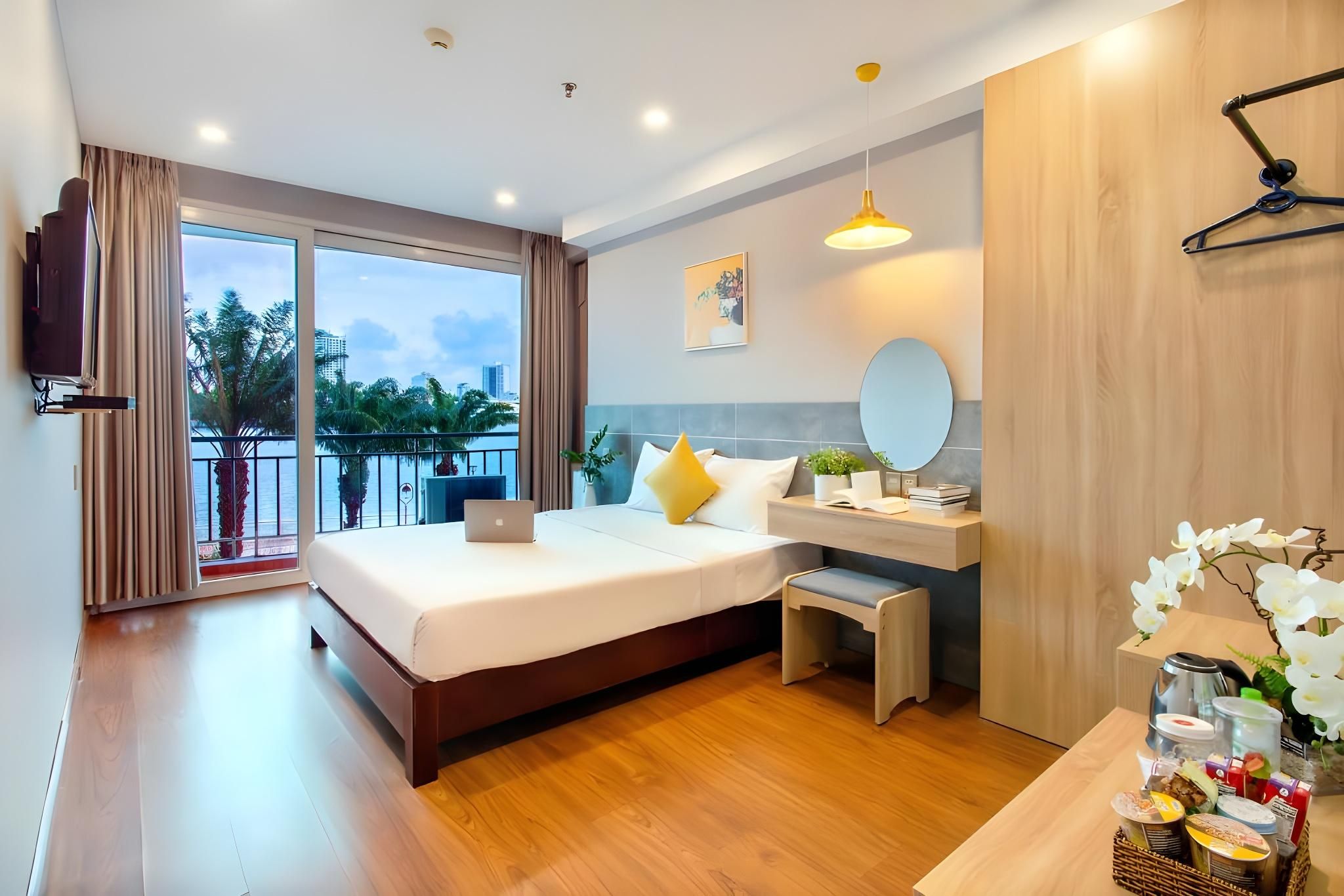 Deluxe Double with Balcony