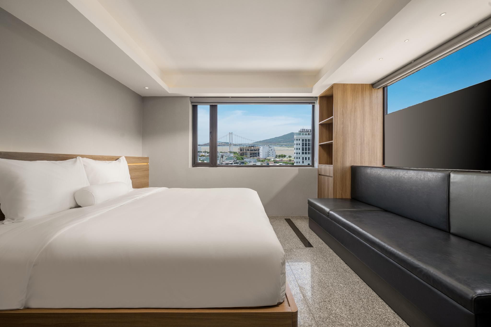 Suite Room - City View