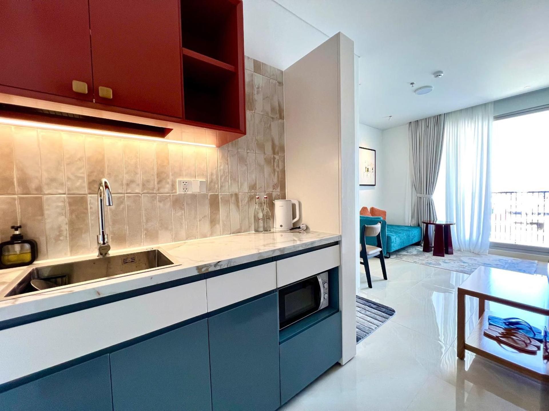 1 Bedroom Balcony Suite