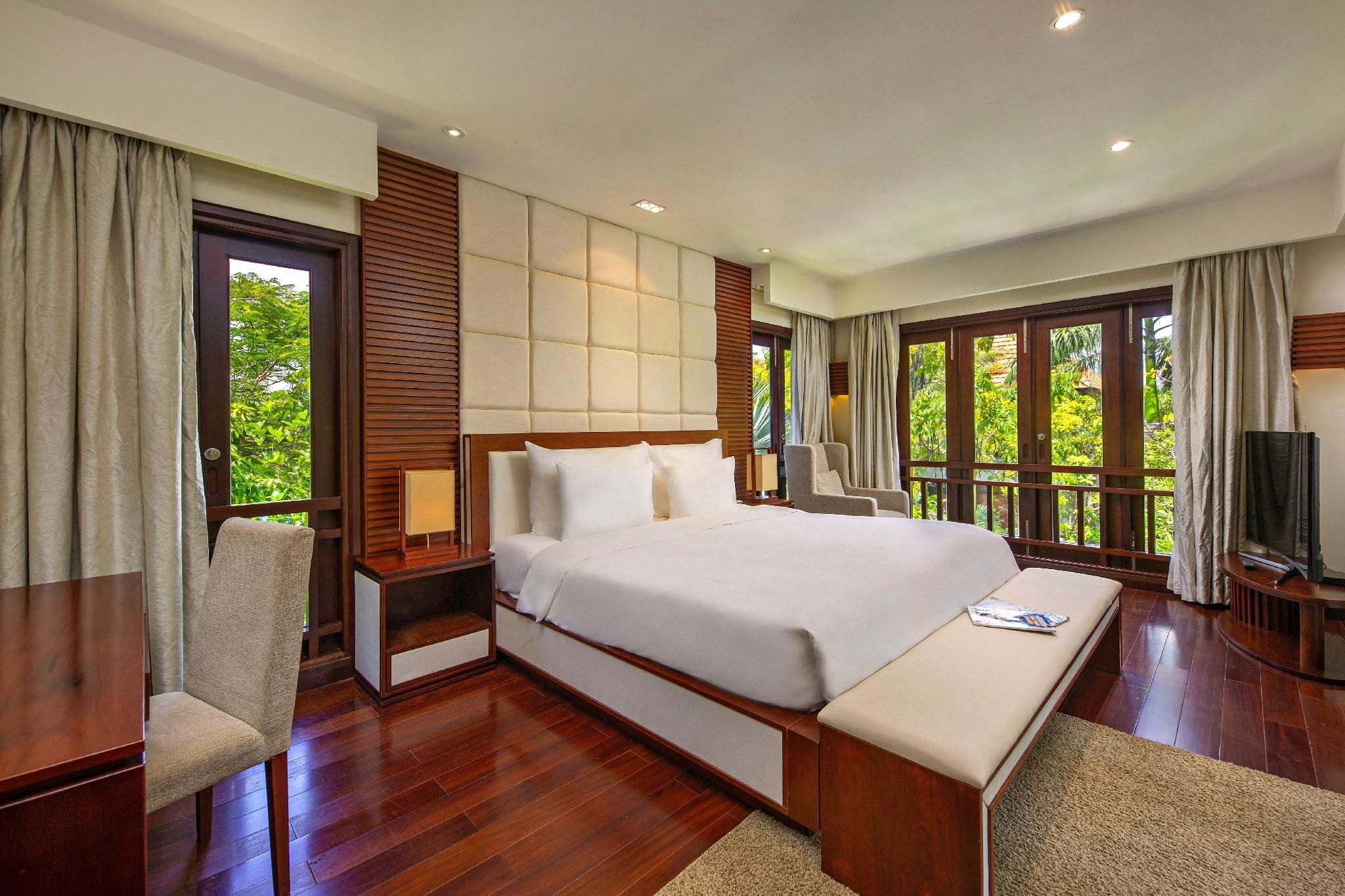 4 BED Sky Villa with Pool