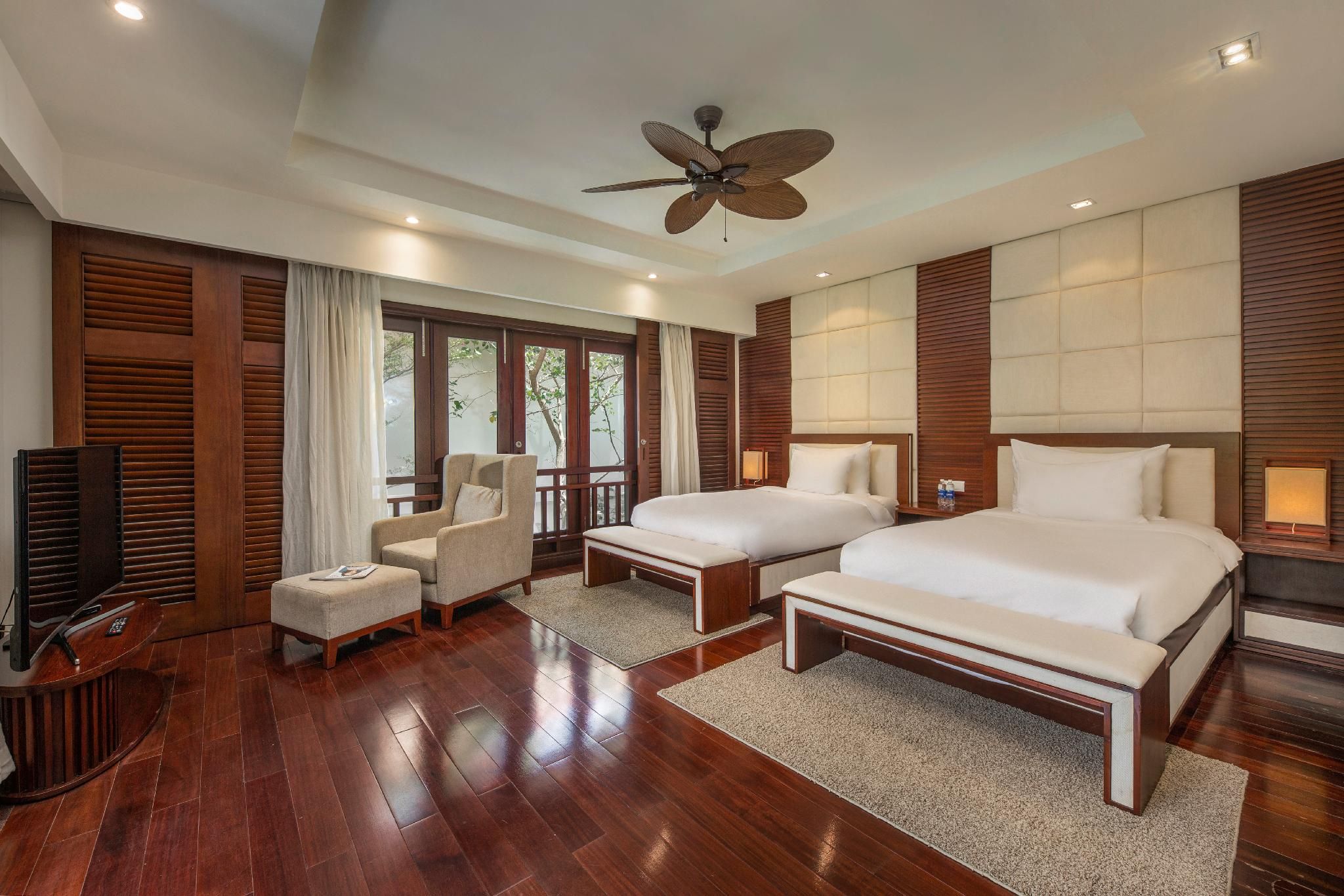 4 BED Sky Villa with Pool