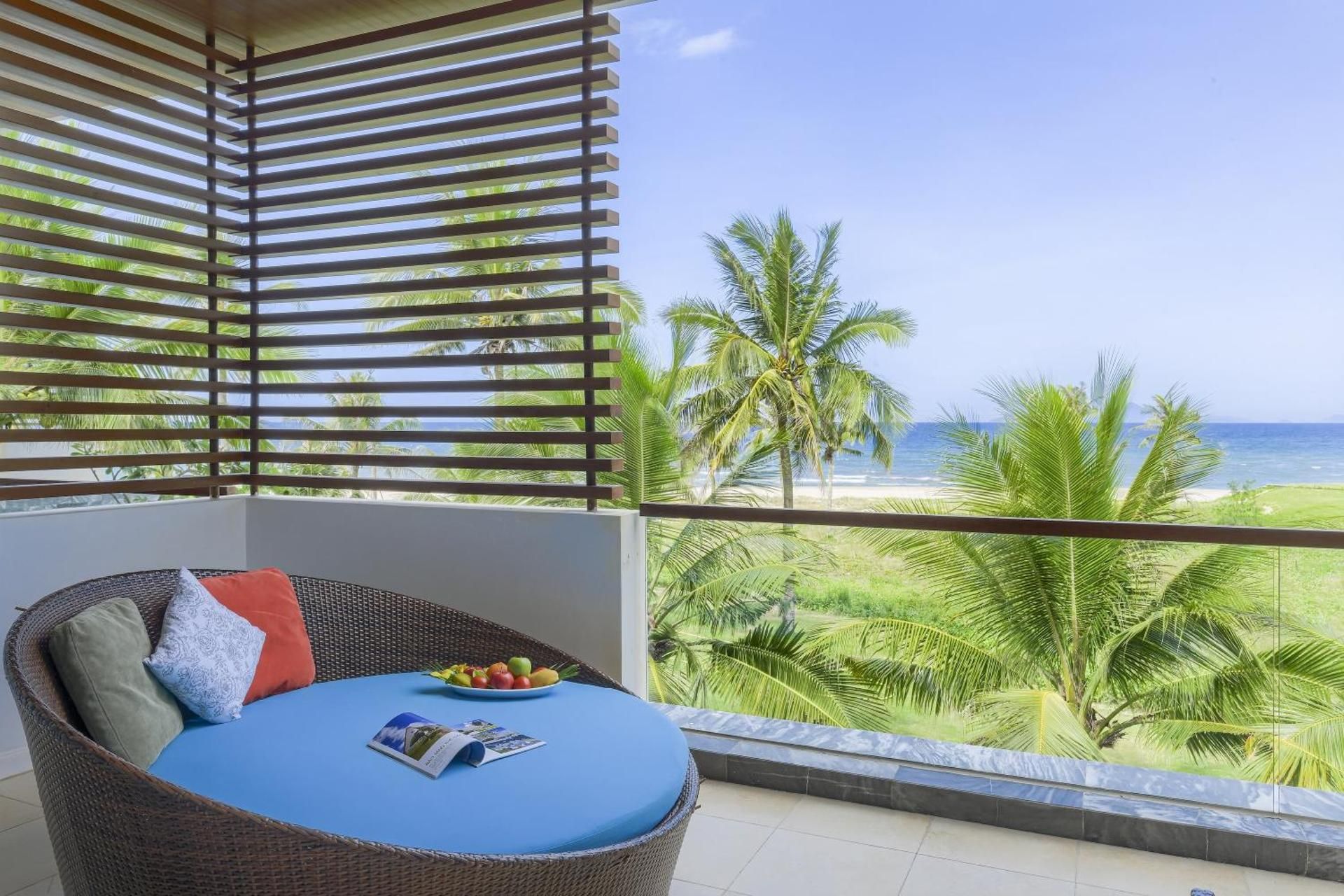 Villa - Beach Front
