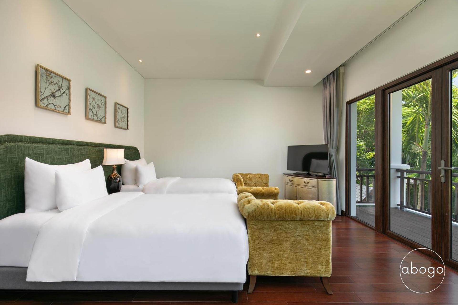 Deluxe Villa