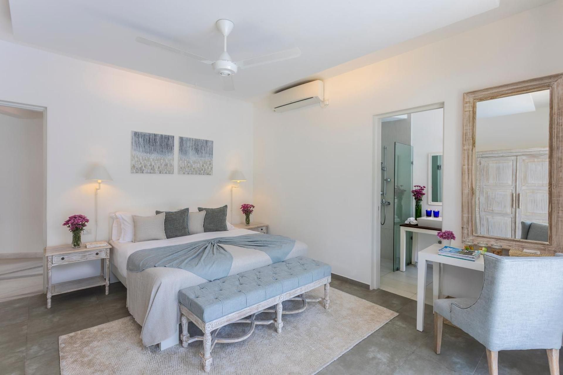 Suite with Pool View