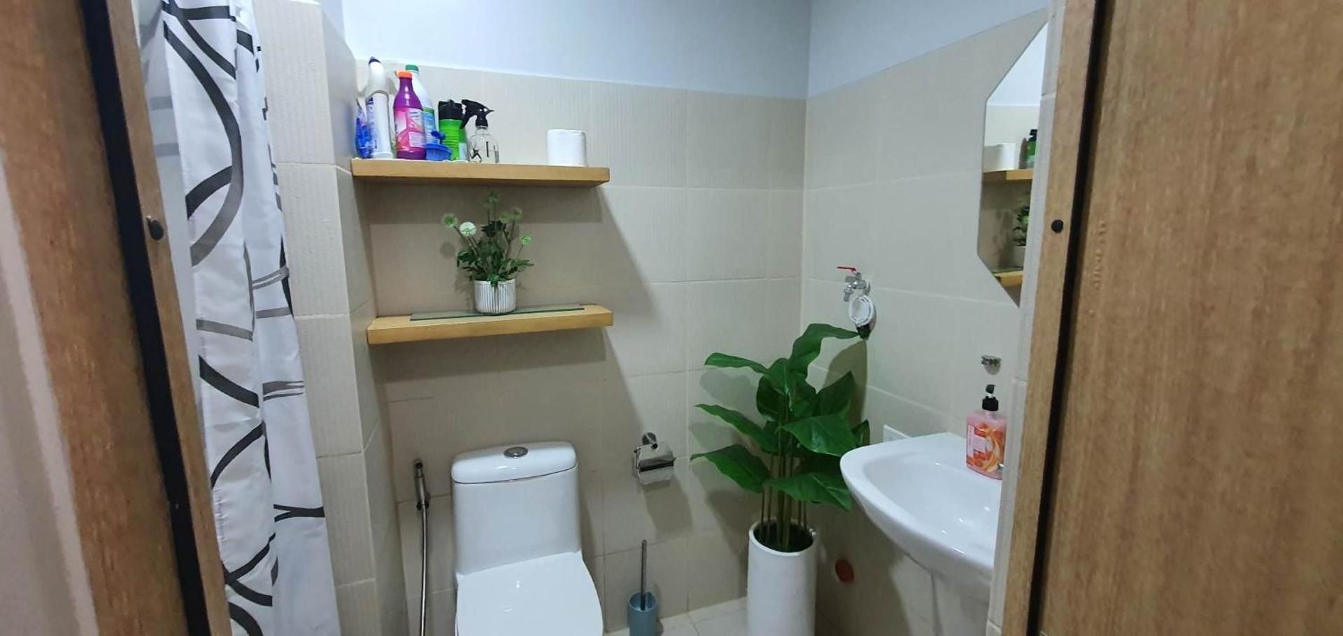 Studio with Balcony