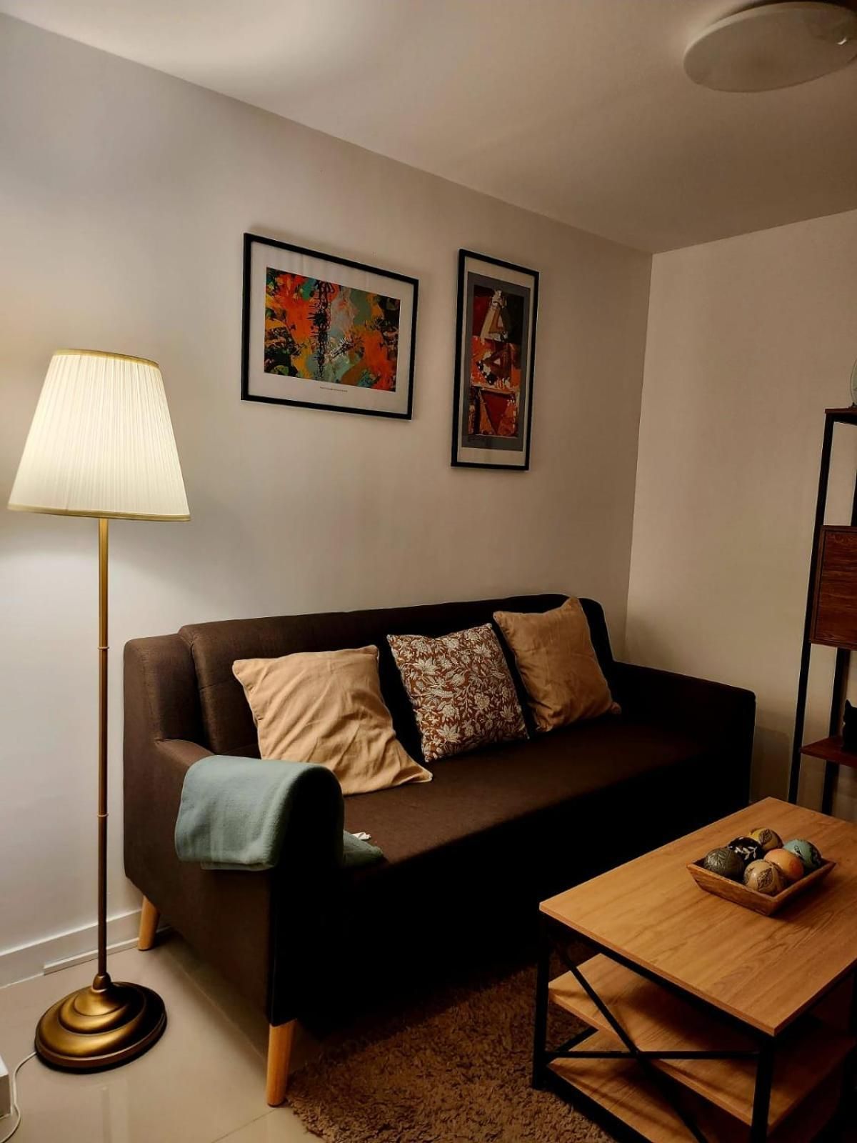 Apartment with City View