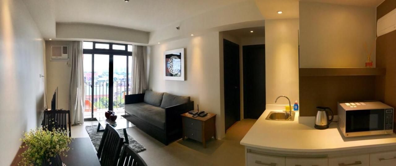 Apartment 8Q with Terrace
