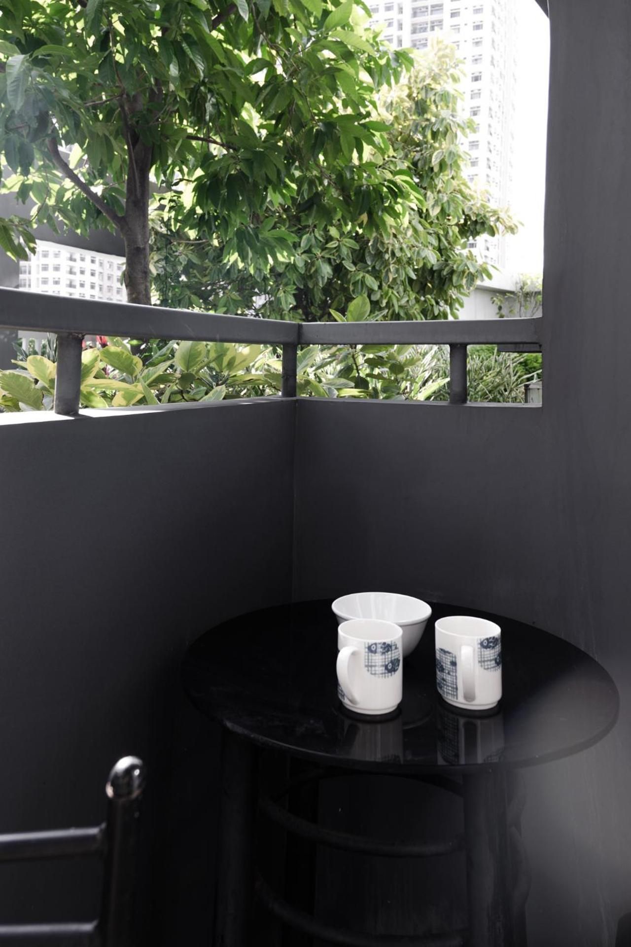 Studio with Garden View