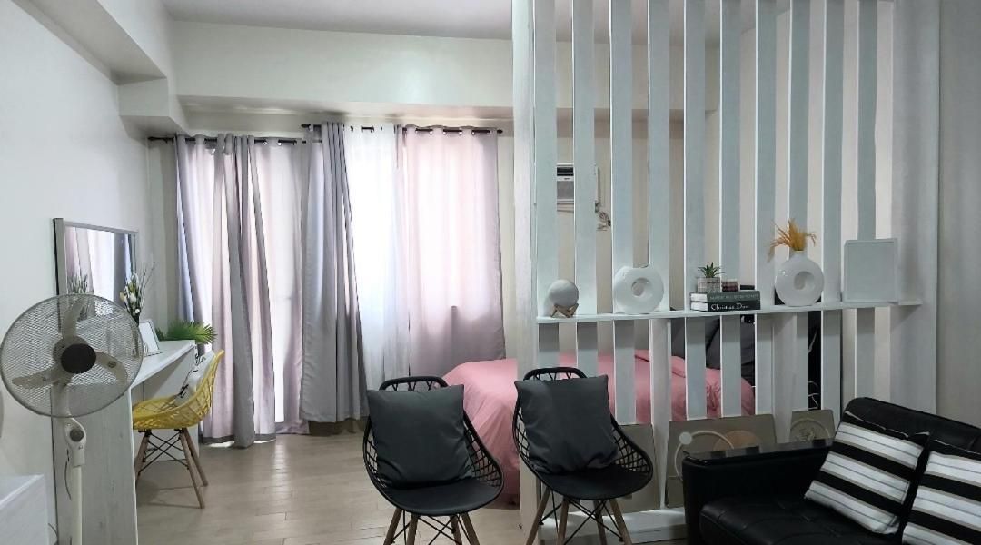 Deluxe Double Room (2 Adults + 1 Child)