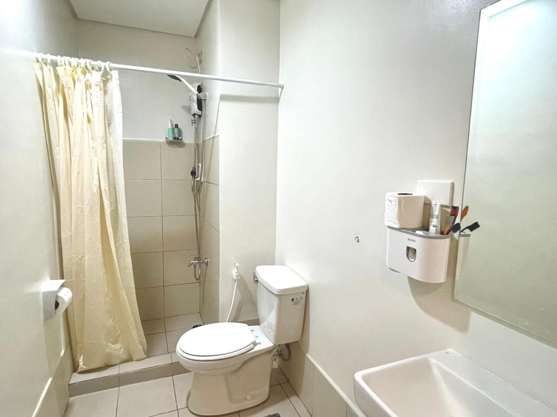 Two-Bedroom Deluxe Apartment with Balcony