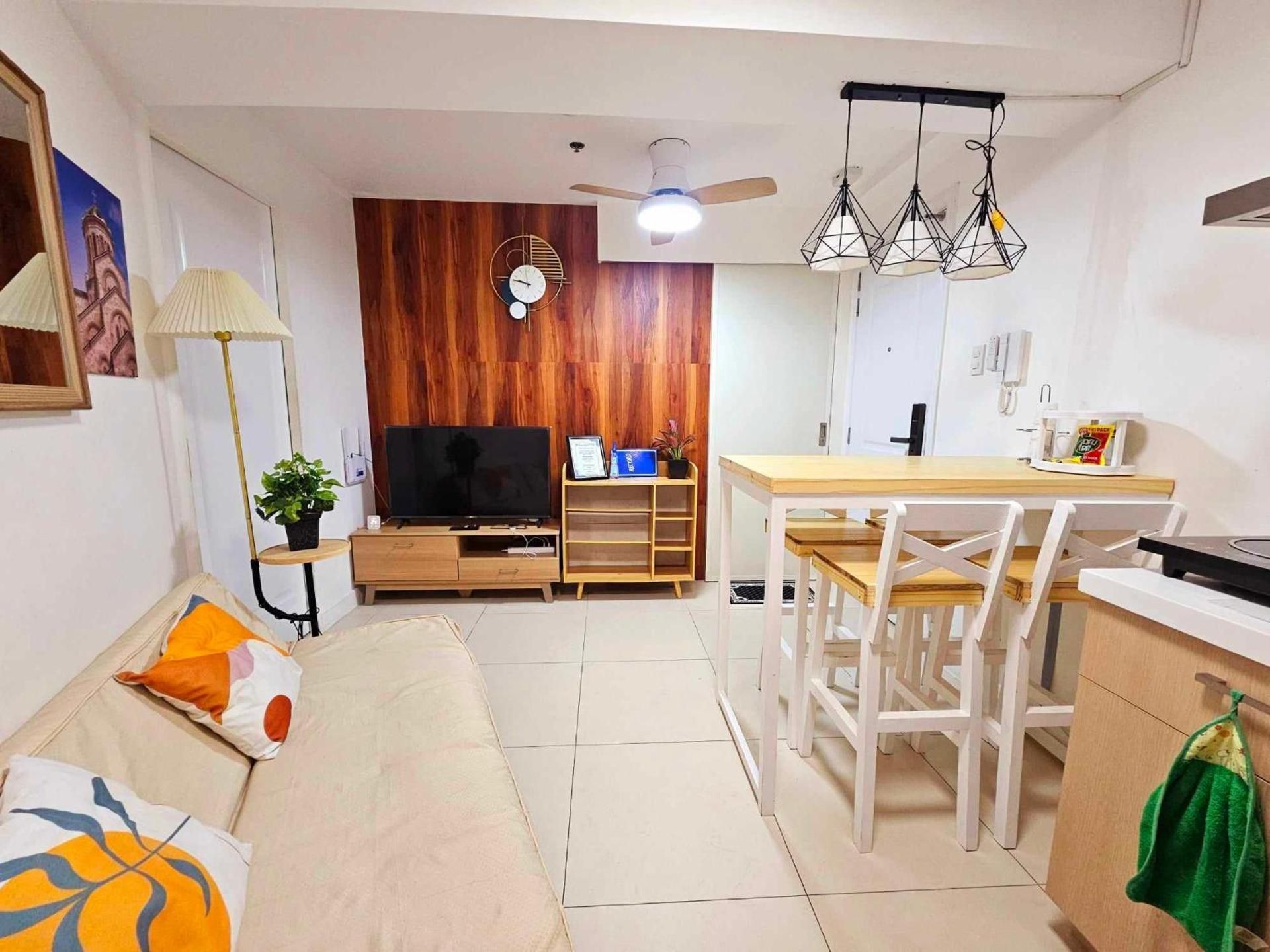 Apartment with Balcony