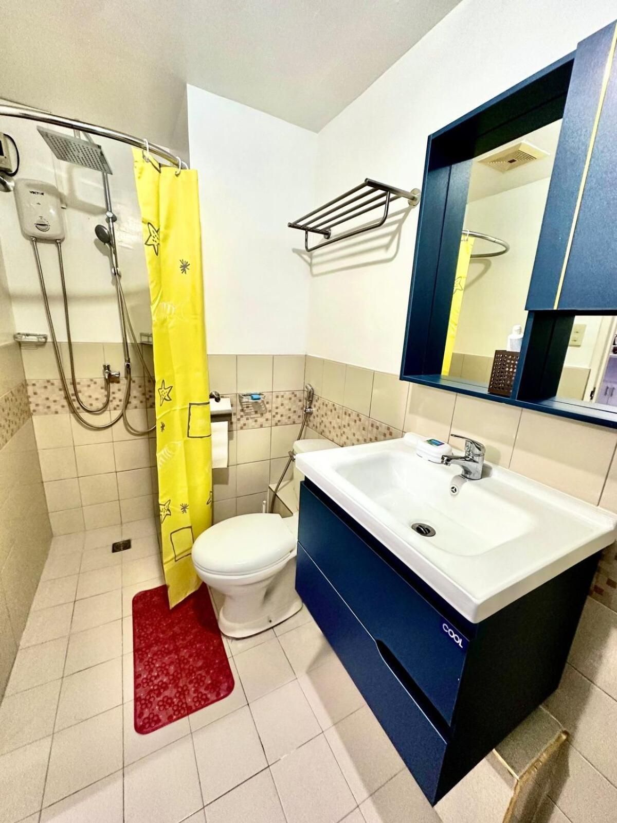 One-Bedroom Family Apartment