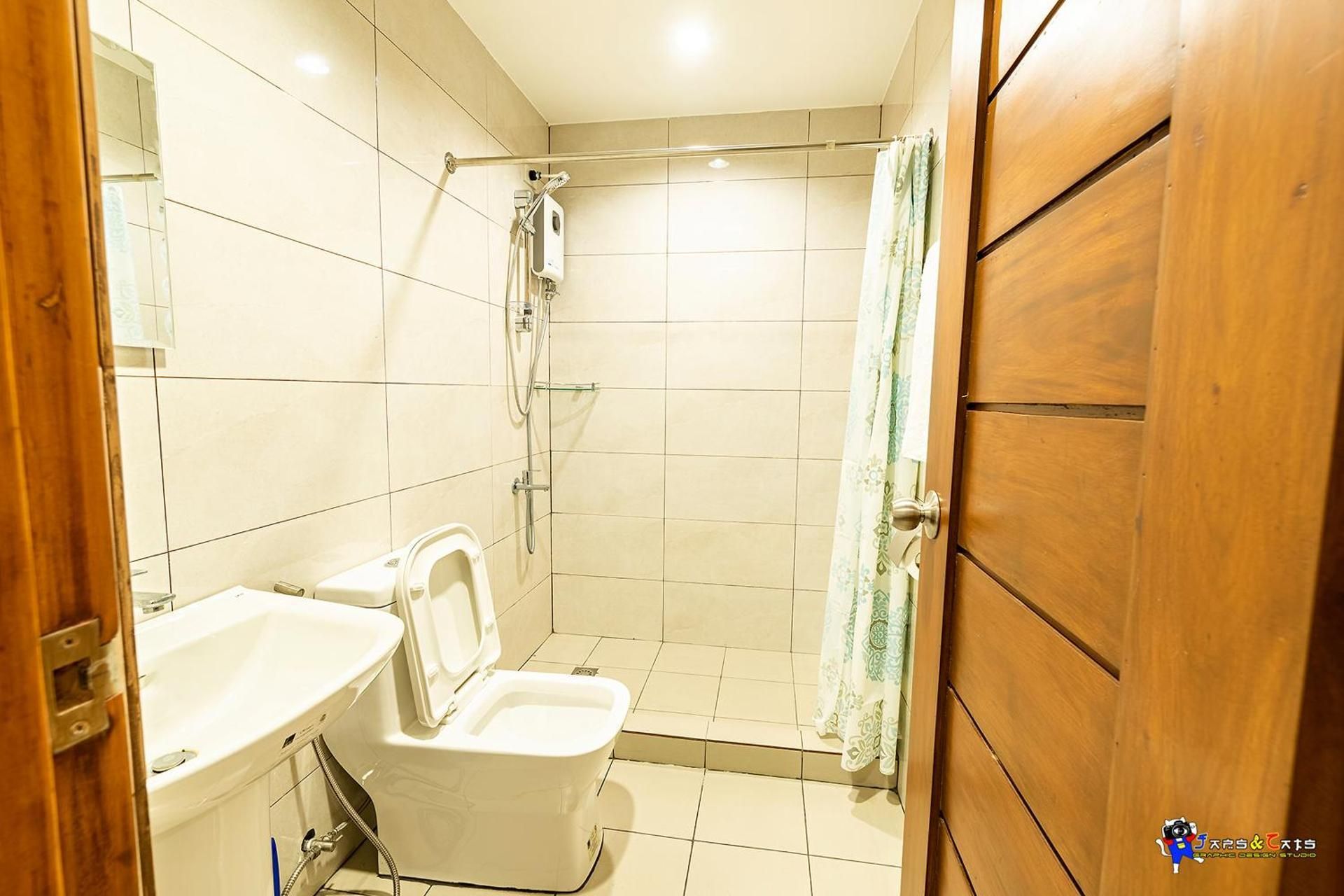 Verjandel Residences Standard Room 2