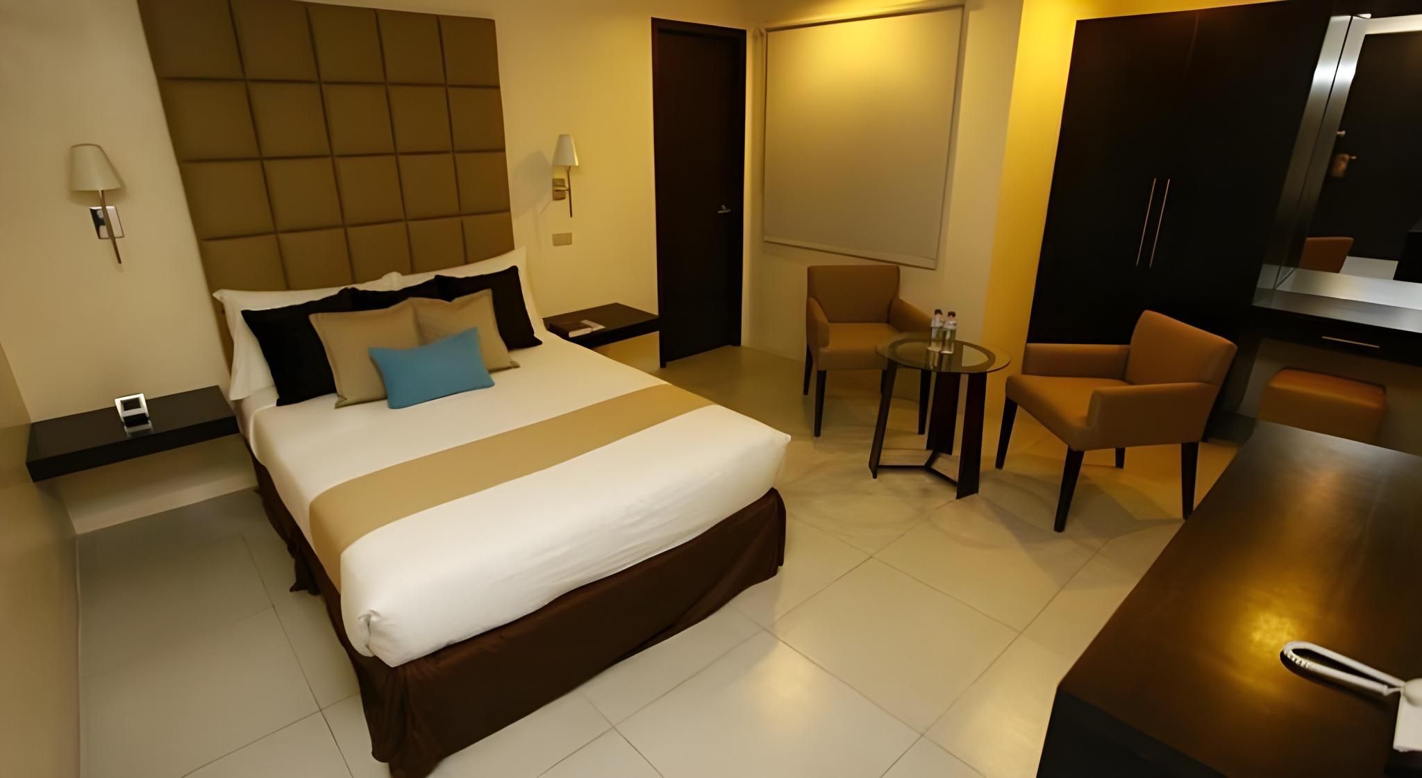 The Oracle Hotel & Residences Superior 2