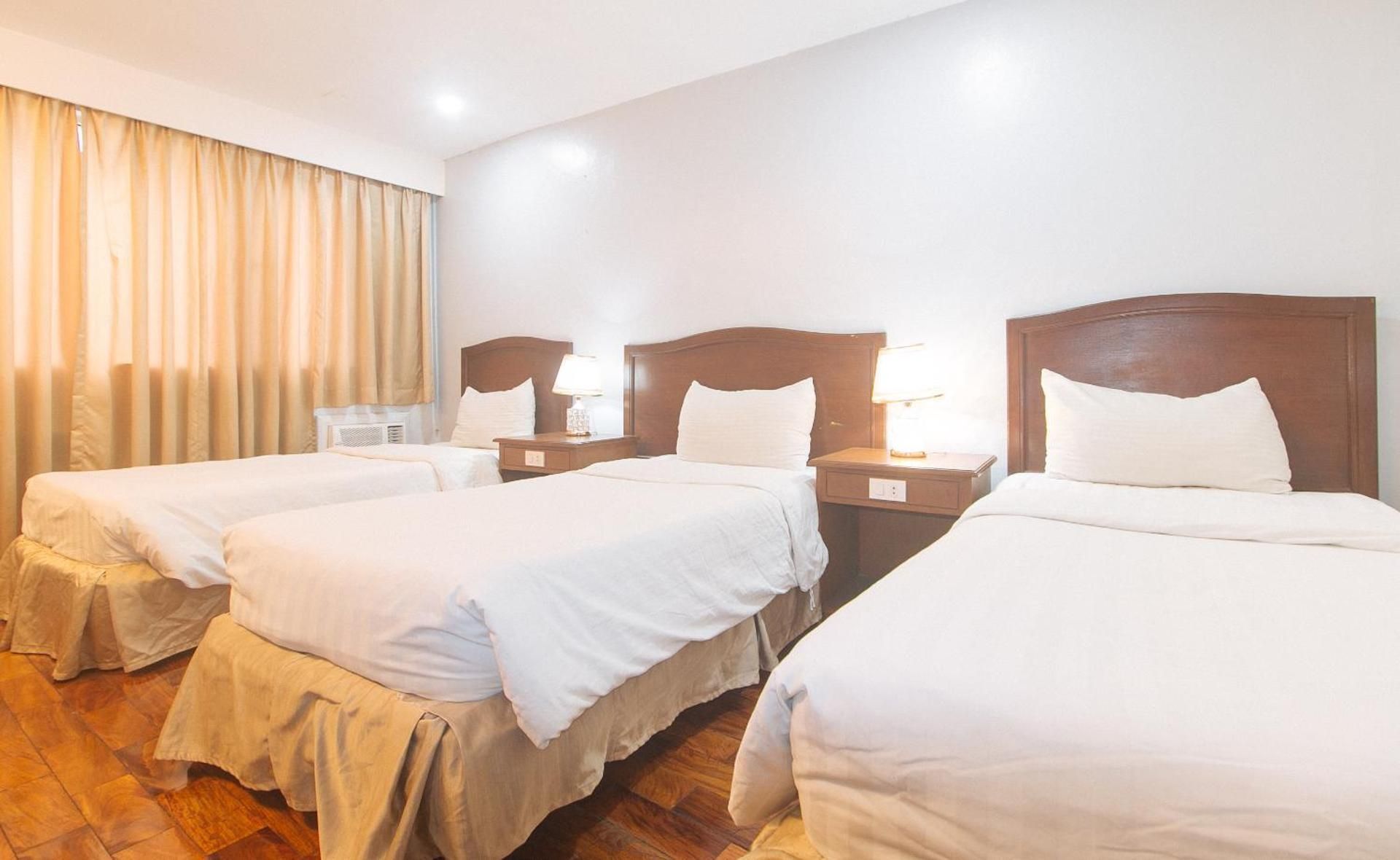 Triple Room