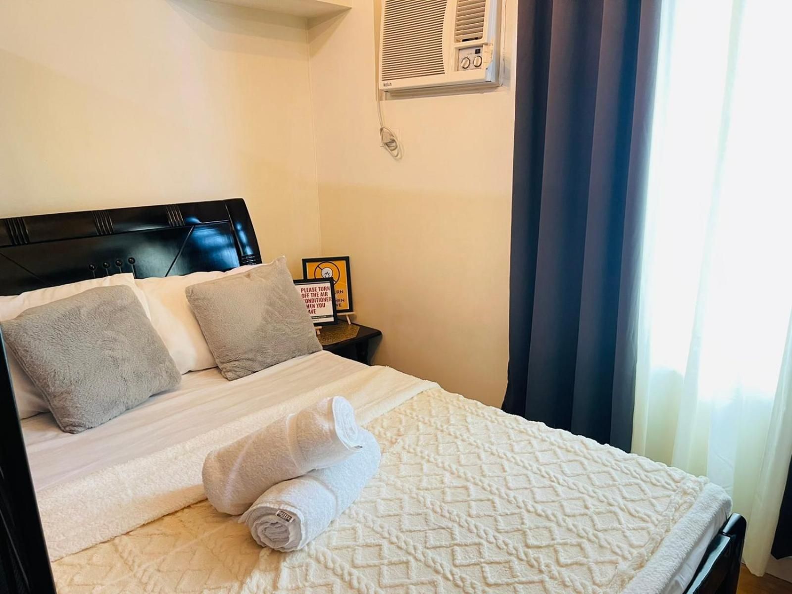 Studio with Sofa Bed