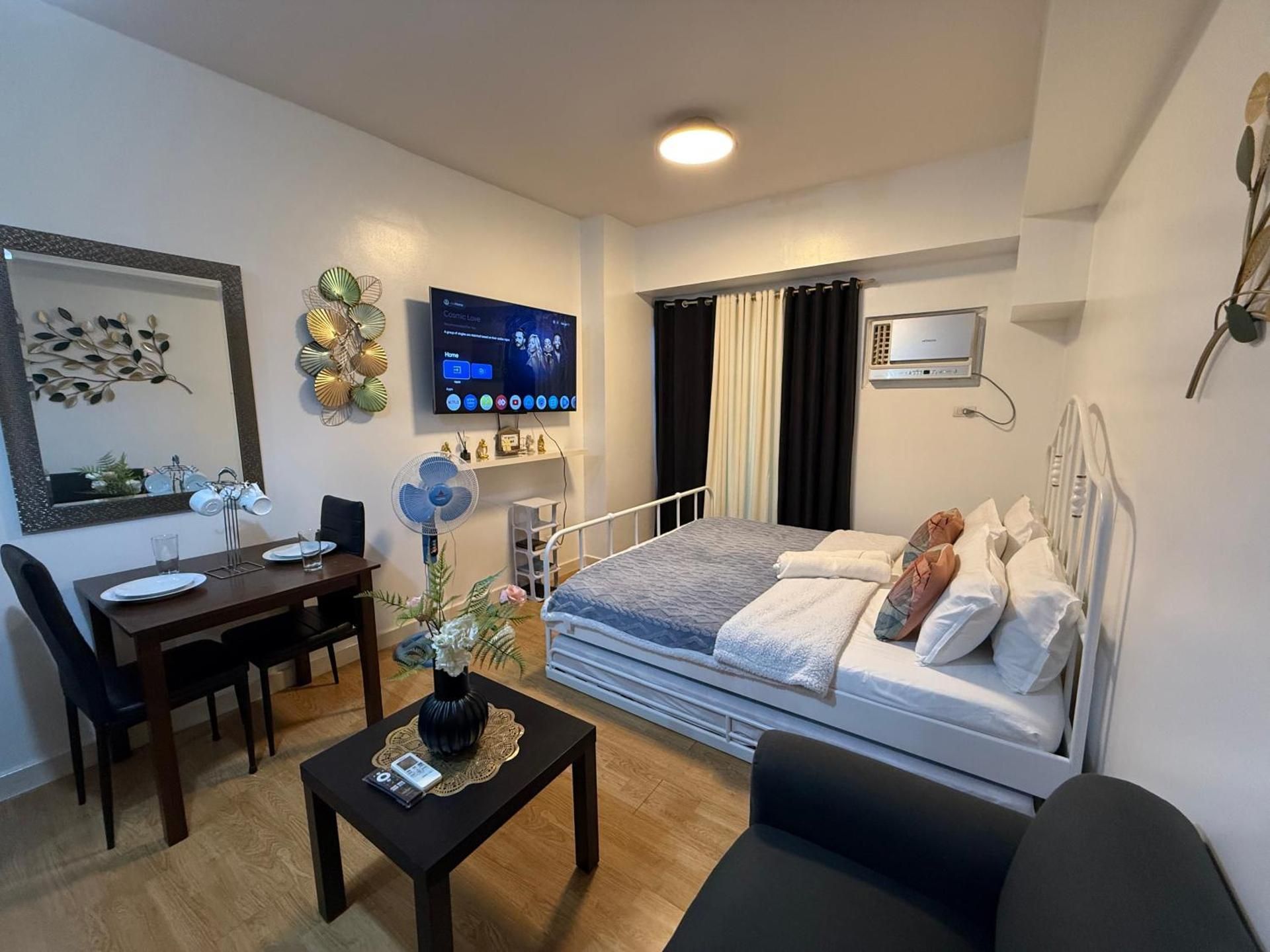 Deluxe King Studio