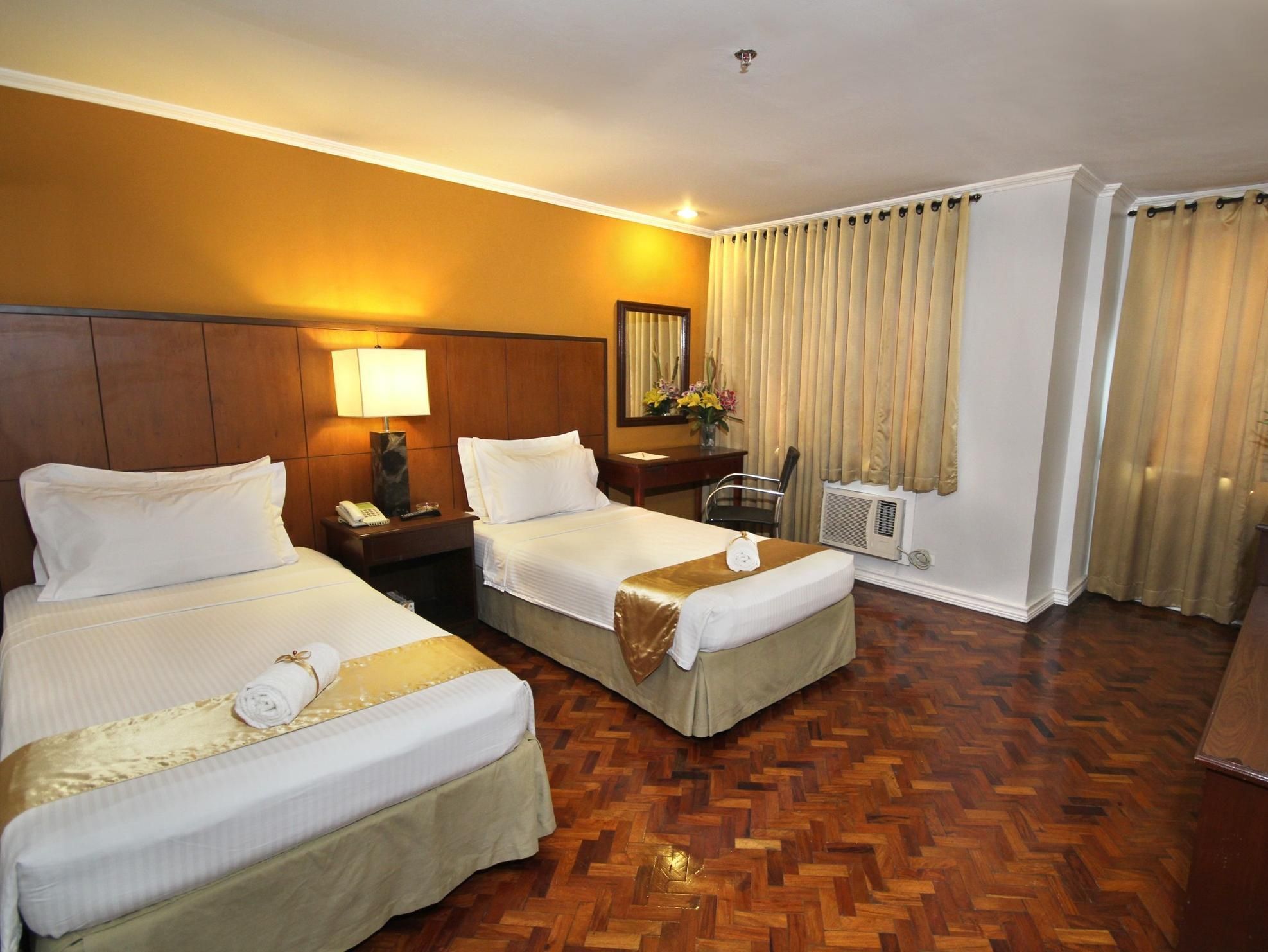 COMFY INN MANILA - KALAW Deluxe Twin