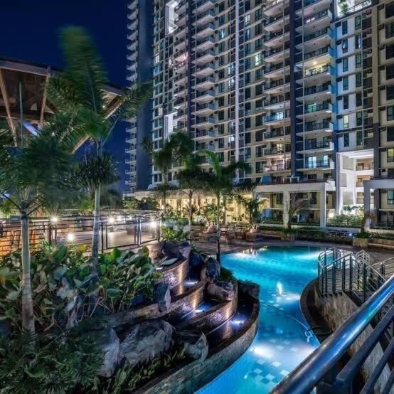 Flair Towers Staycation with Pool