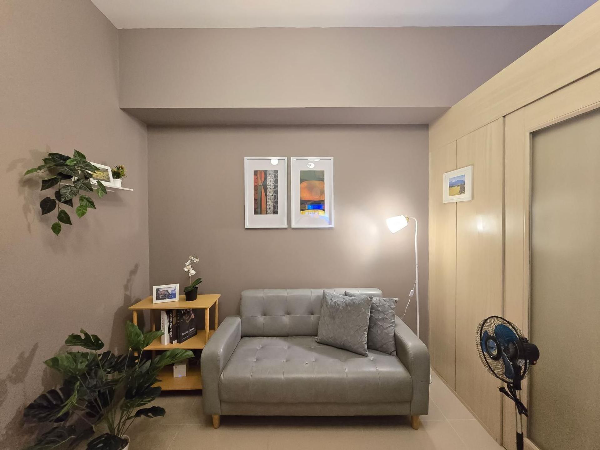 Apartment with City View