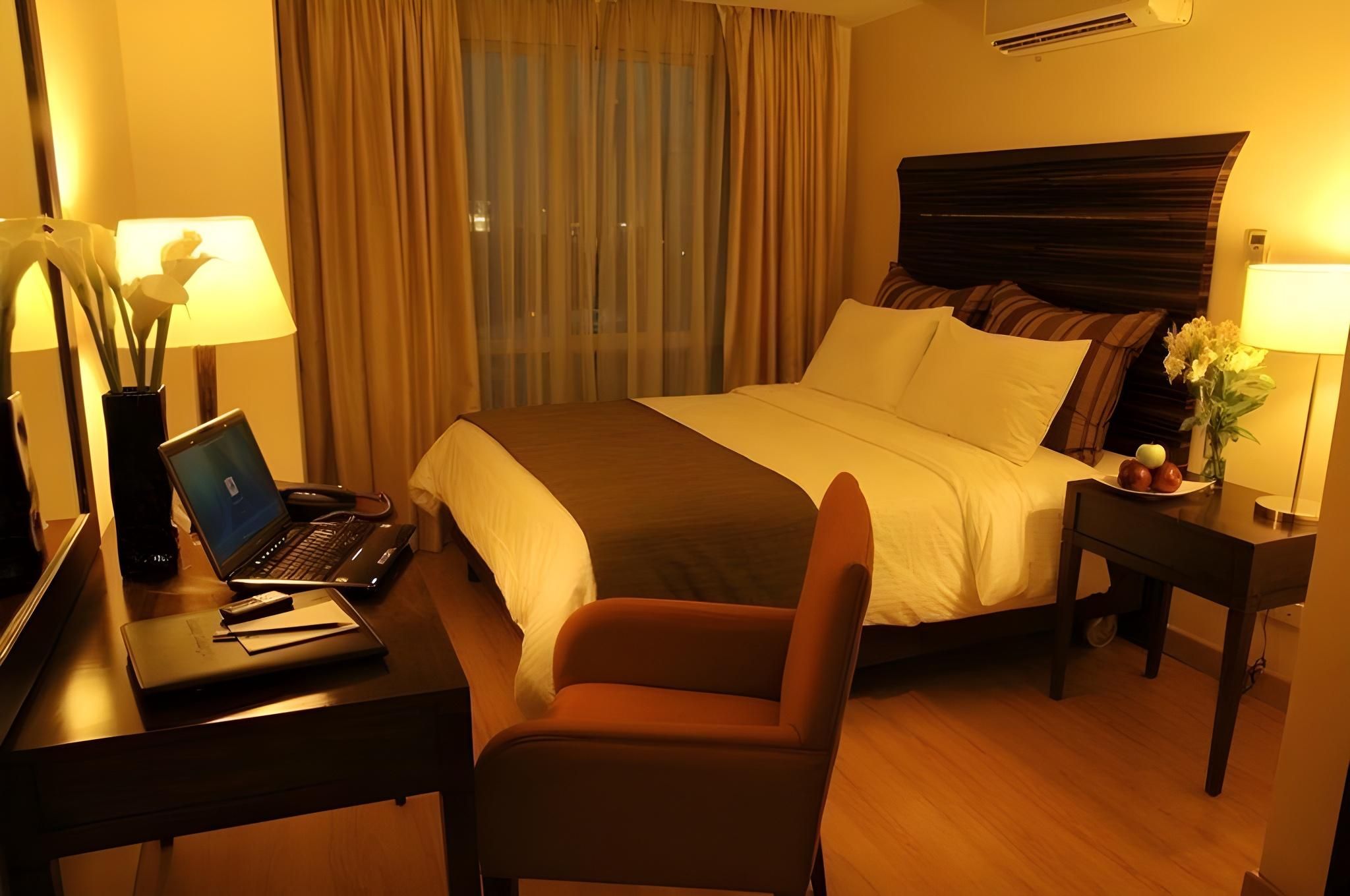 Lancaster Hotel Manila Junior Suite Twin 2