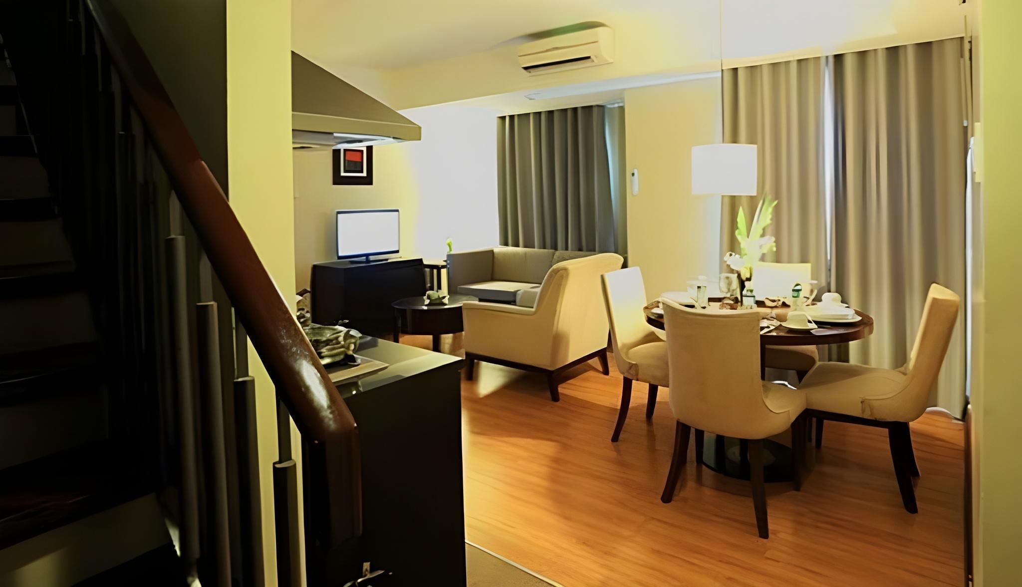 Lancaster Three-Bedroom Suite