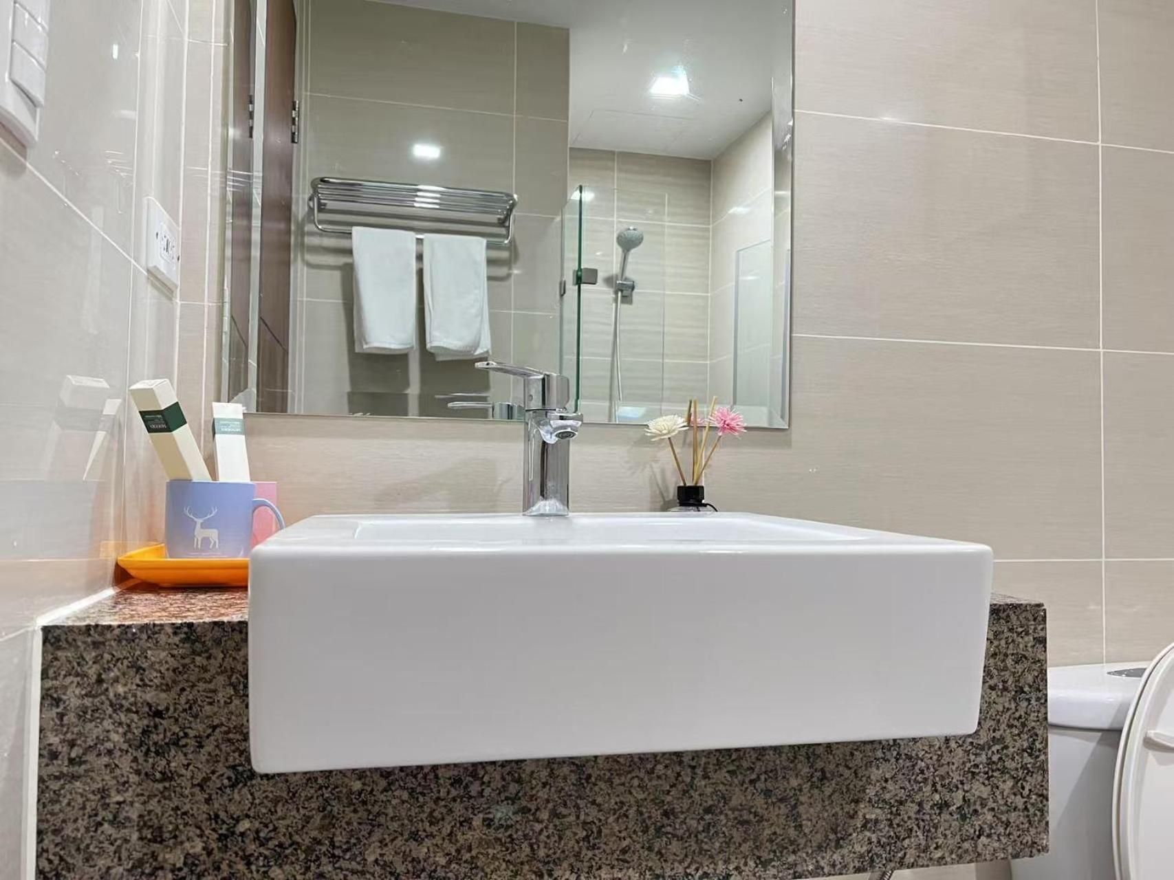 Business Double Room with Gym Access