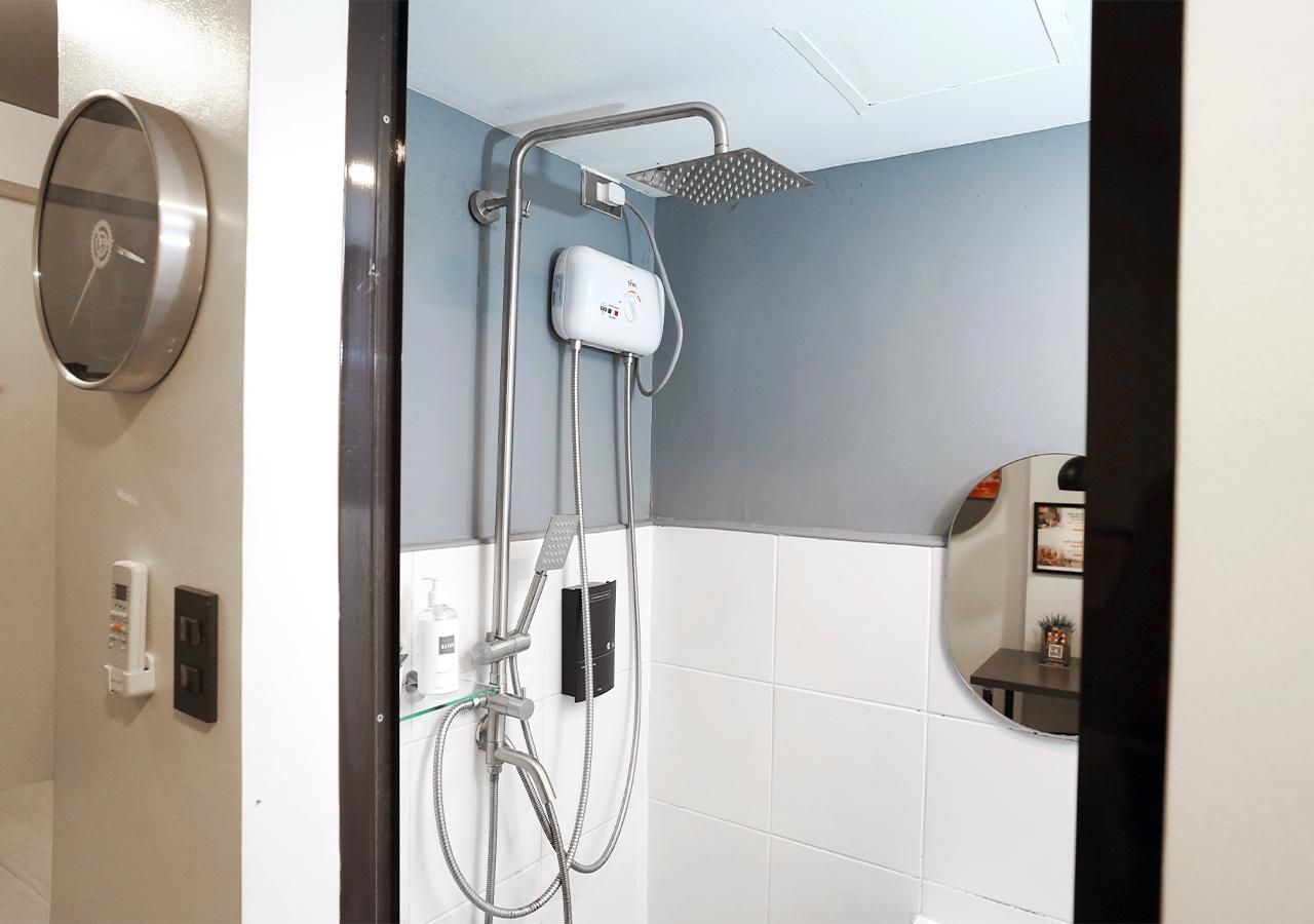 mySTAY Hotel BGC South Queen Room 2