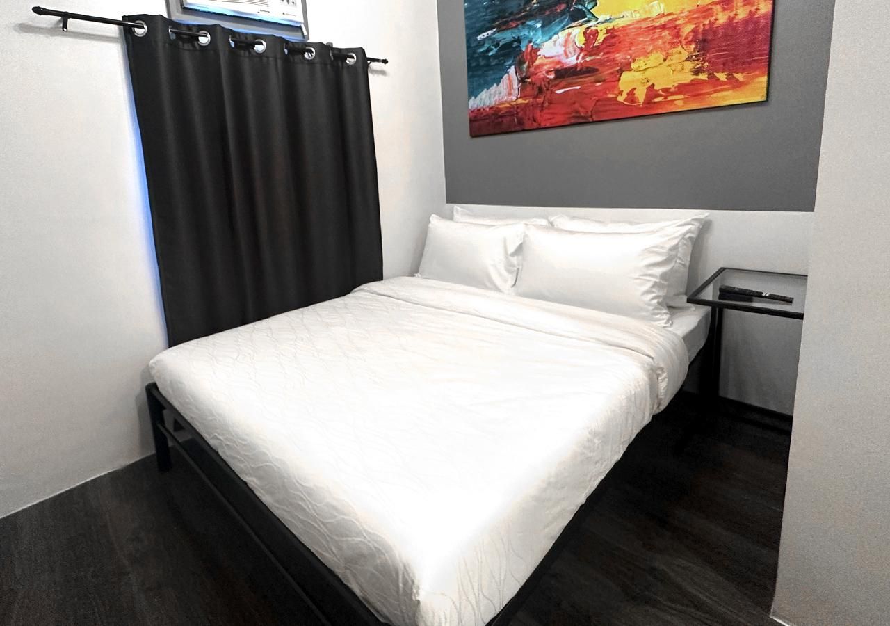 mySTAY Hotel BGC South Queen Room