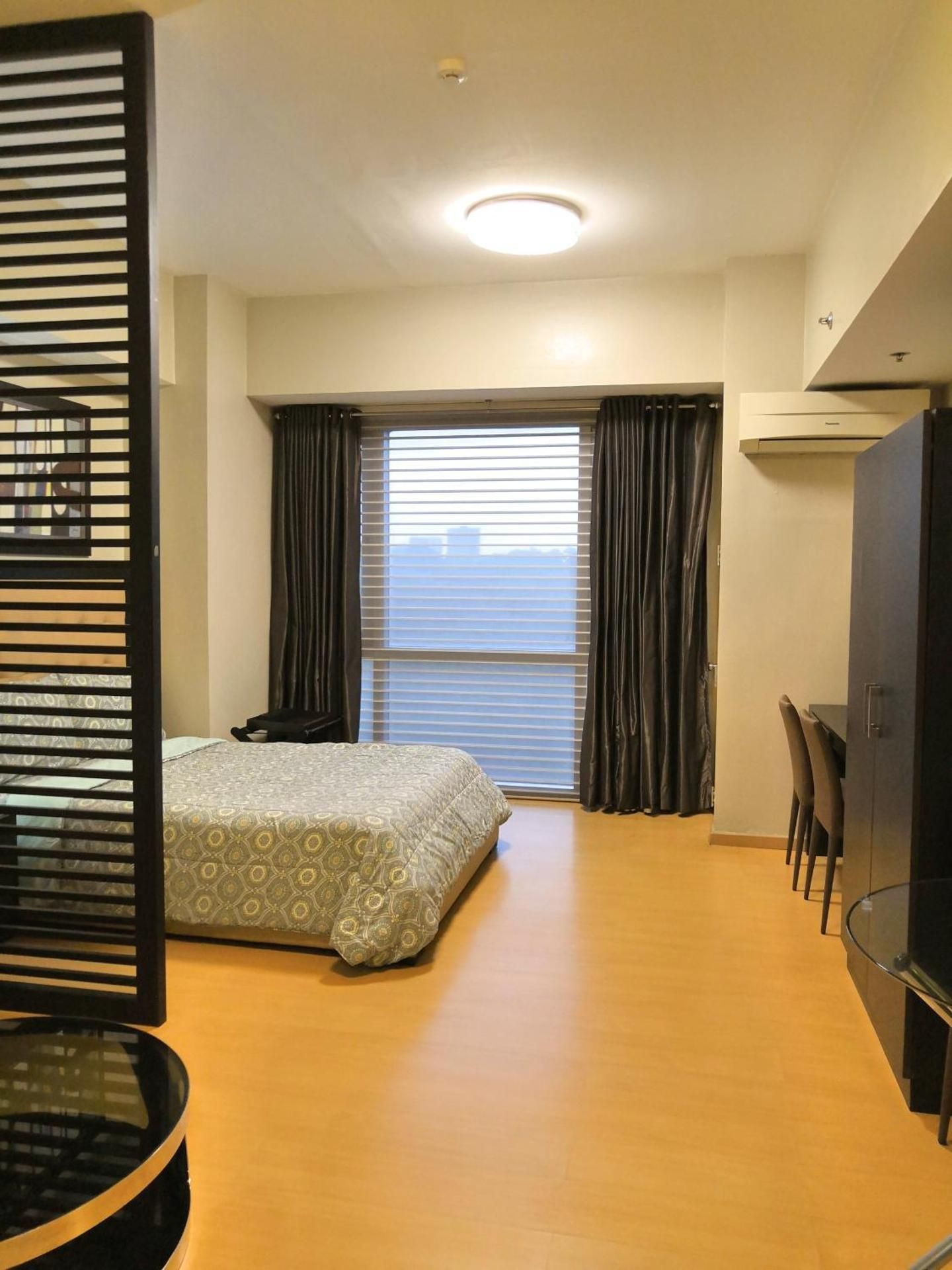 Apartment with Garden View