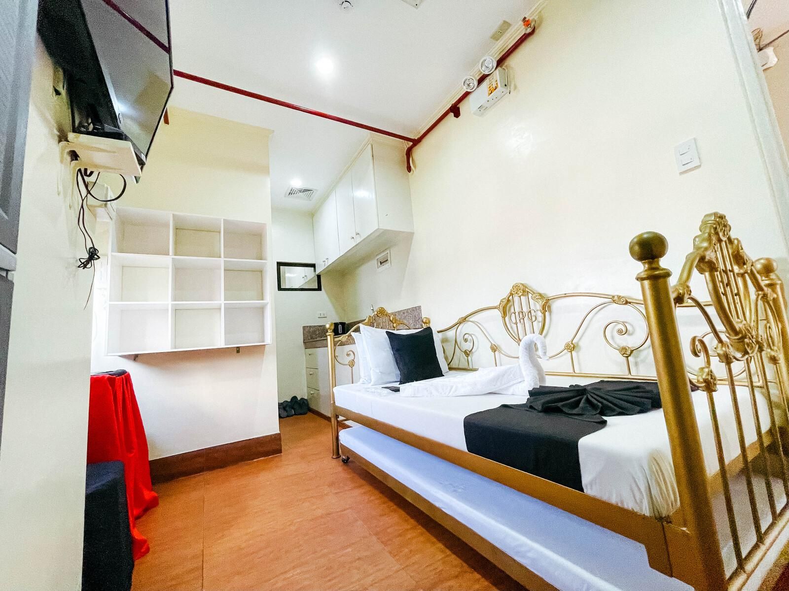 Budget Room