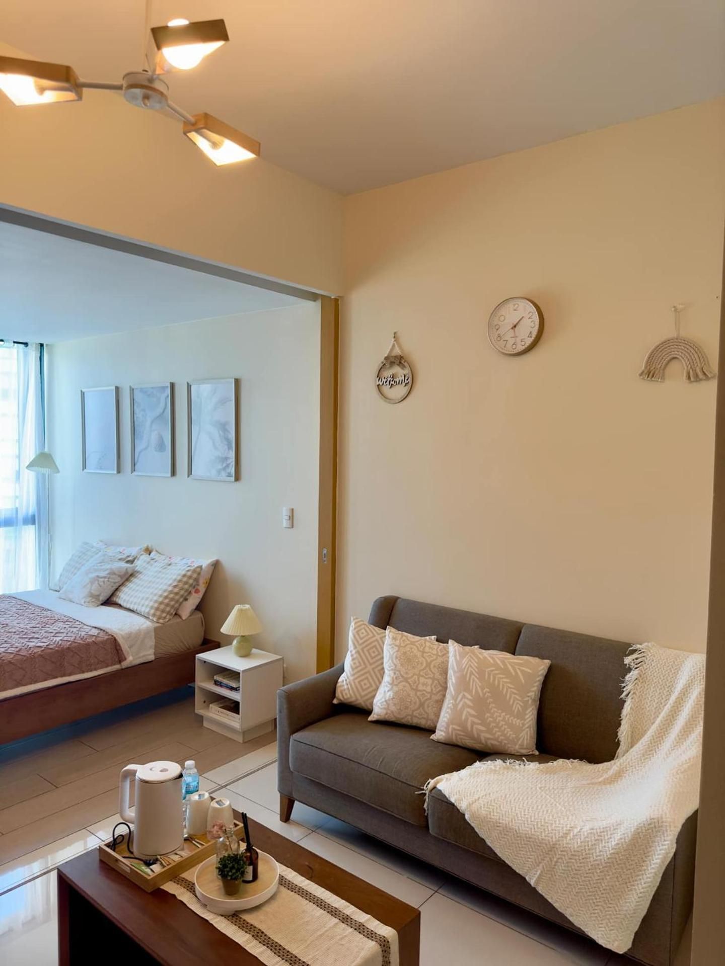 One-Bedroom Apartment With City View